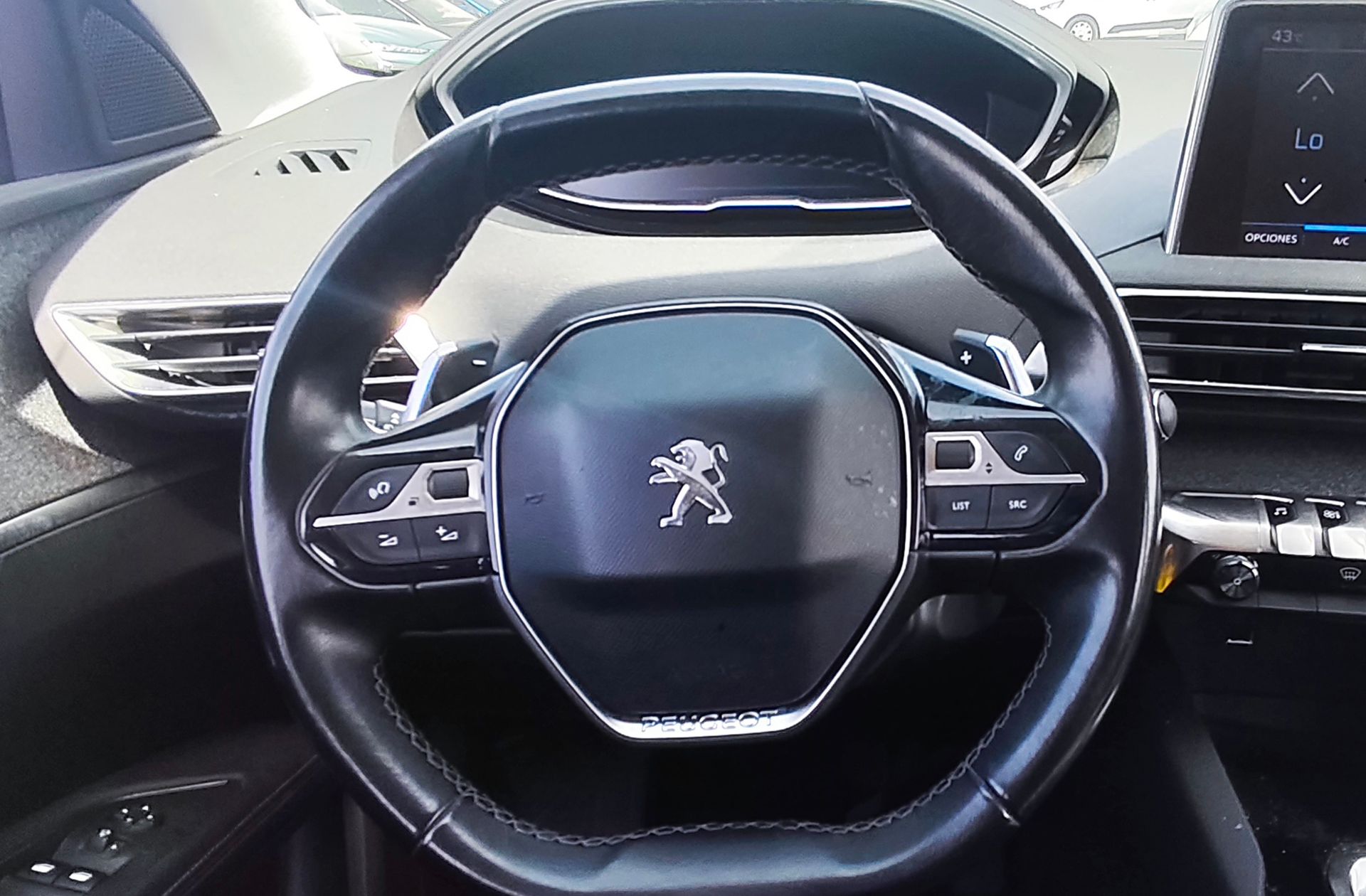 Peugeot 5008 BlueHDi 130 Allure EAT8 7 plazas - foto 21