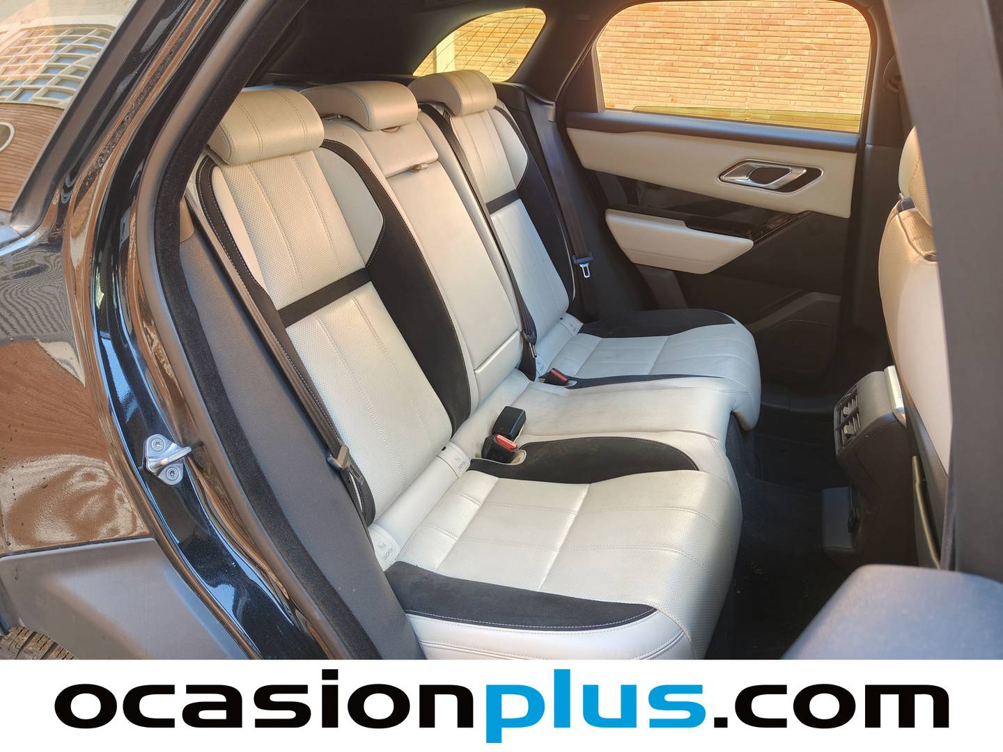 Foto Land Rover Range Rover Velar Land Rover Range Rover Velar D300 R-Dynamic 4WD Auto (300 CV)