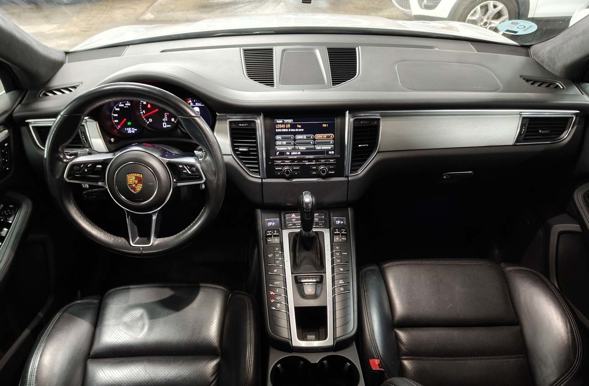 Porsche Macan Turbo - foto 6