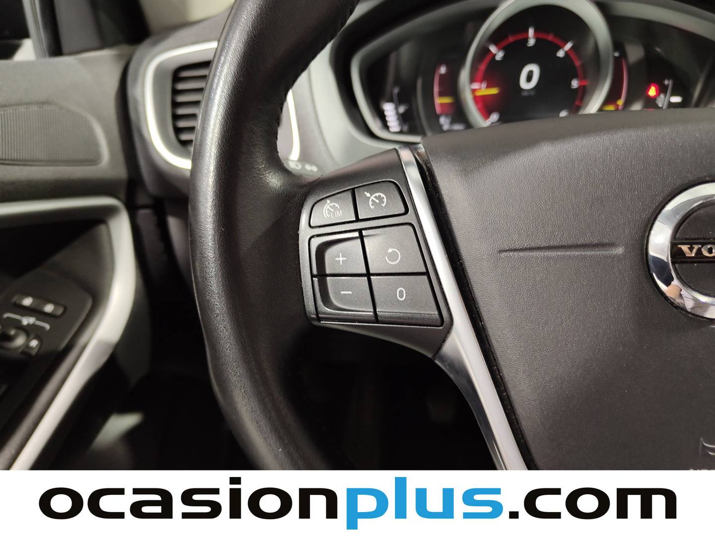 Foto Volvo V40 Volvo V40 D2 Momentum (120 CV)