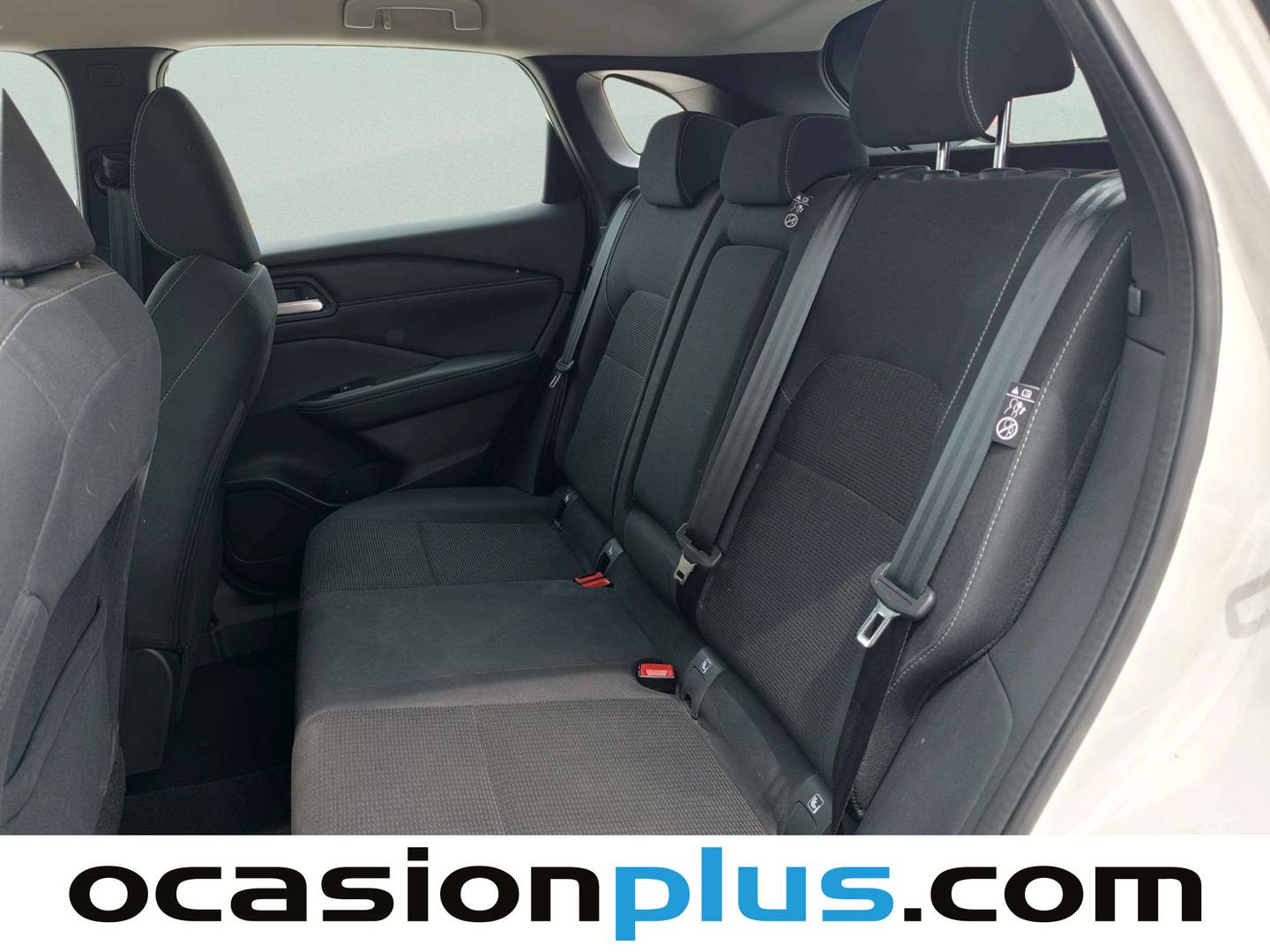 Foto asientos traseros Nissan QASHQAI Nissan Qashqai DIG-T 140 mHEV Acenta 4x2 (140 CV)