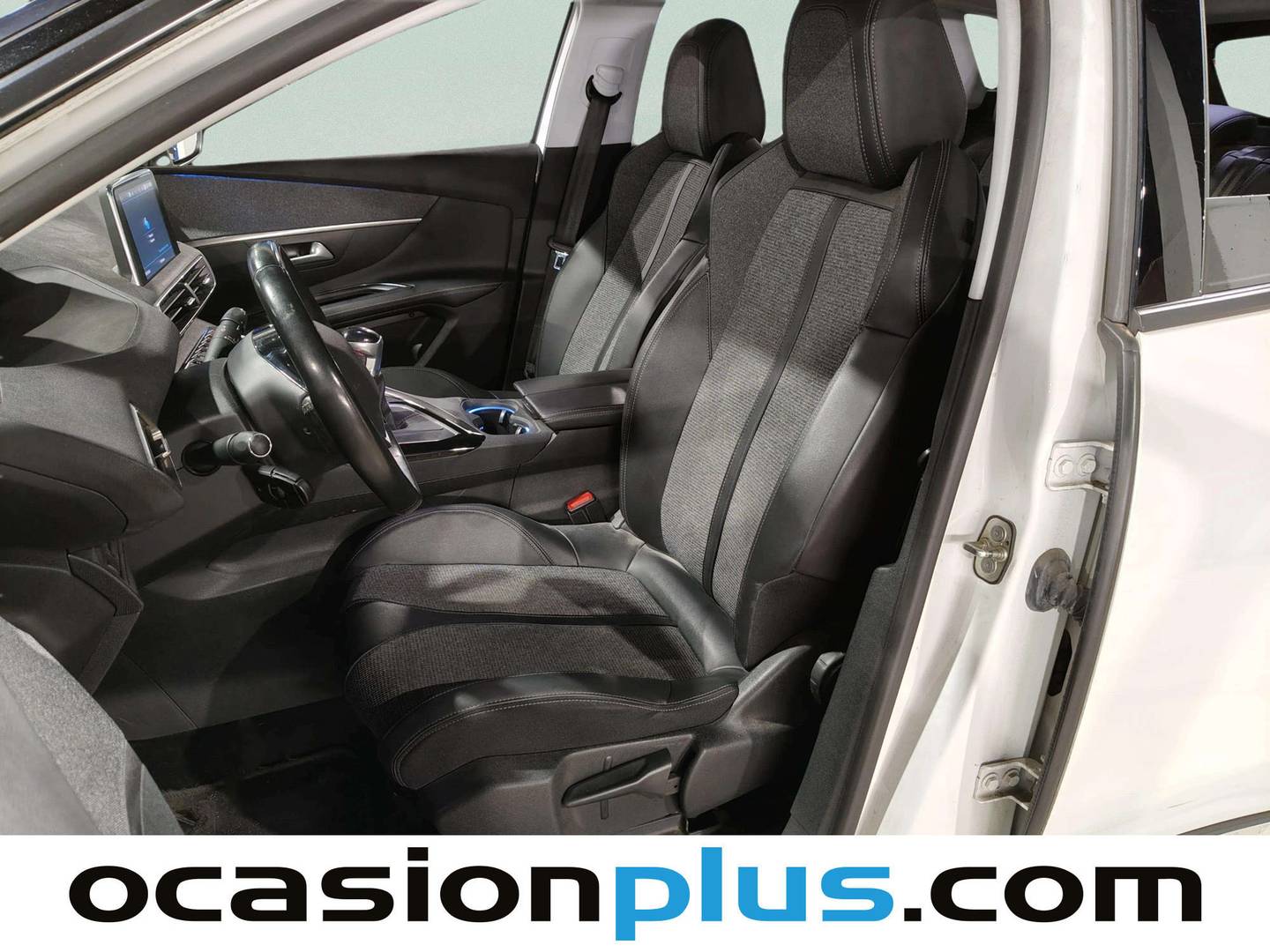 Foto asientos delanteros Peugeot 3008 Peugeot 3008 BlueHDI 130 S&S Allure (130 CV)