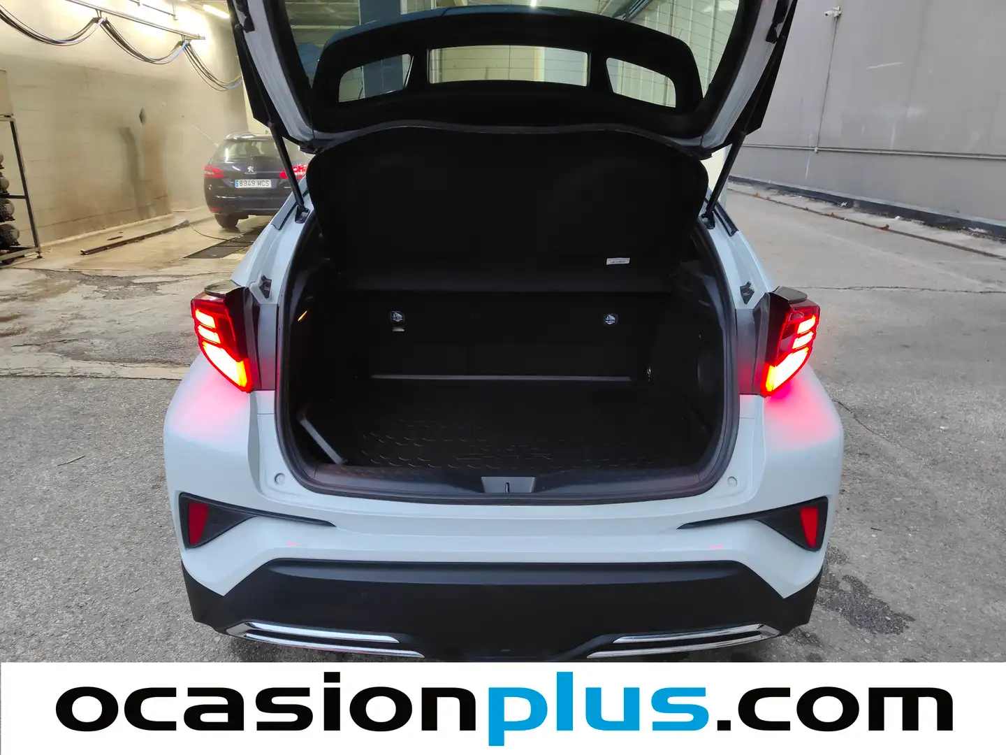 Foto Toyota C-HR Toyota C-HR 180H Advance (184 CV)