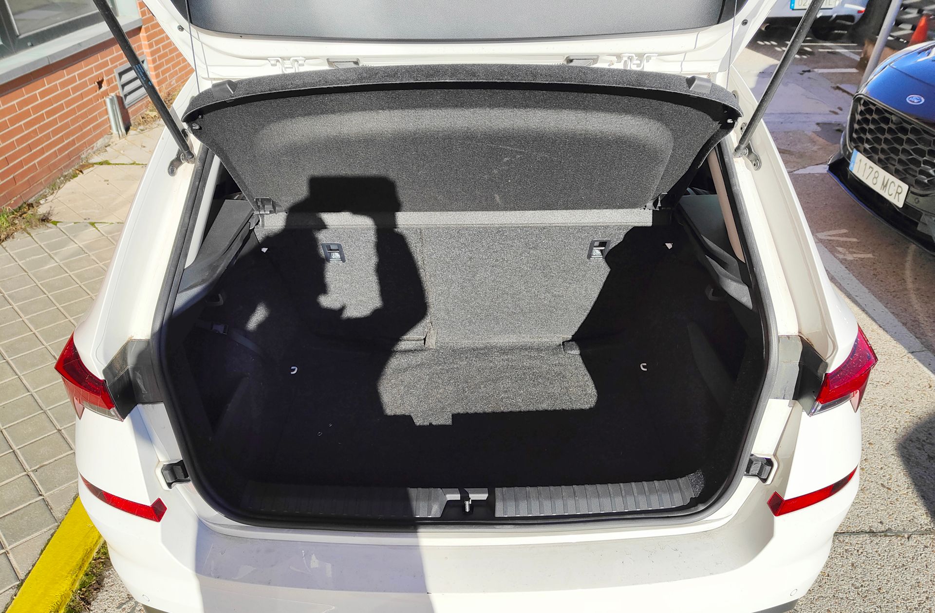 Škoda Kamiq 1.0 TSI Ambition DSG - foto 17