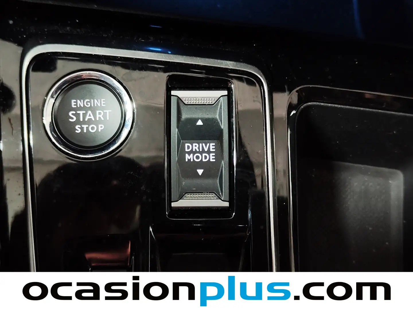 Foto Peugeot 3008 Peugeot 3008 BlueHDi 130 S&S Allure Pack EAT8  (130 CV)