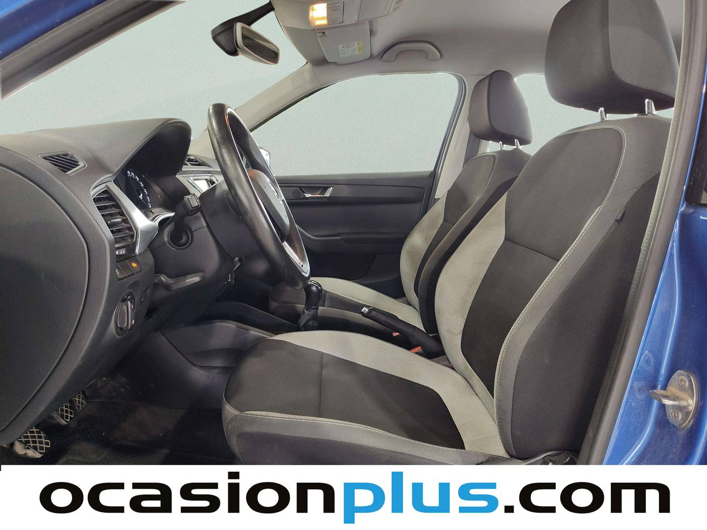 Foto asientos delanteros Skoda Fabia Skoda Fabia 1.2 TSI Like (90 CV)