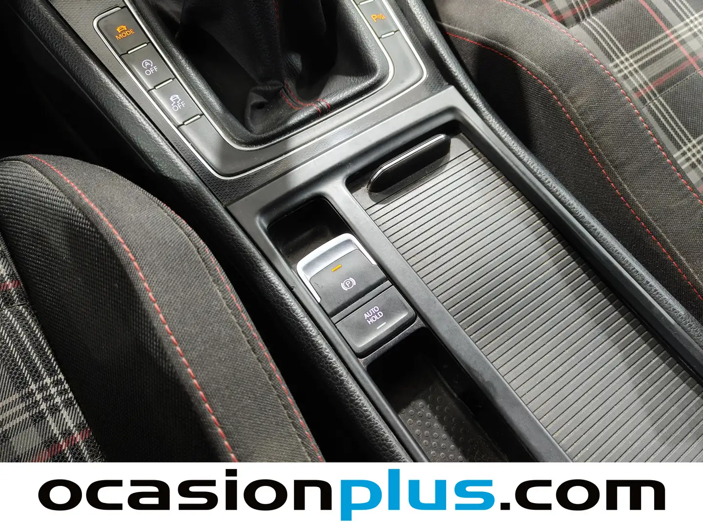 Foto Volkswagen Golf Volkswagen Golf GTI 2.0 TSI BMT  (220 CV)