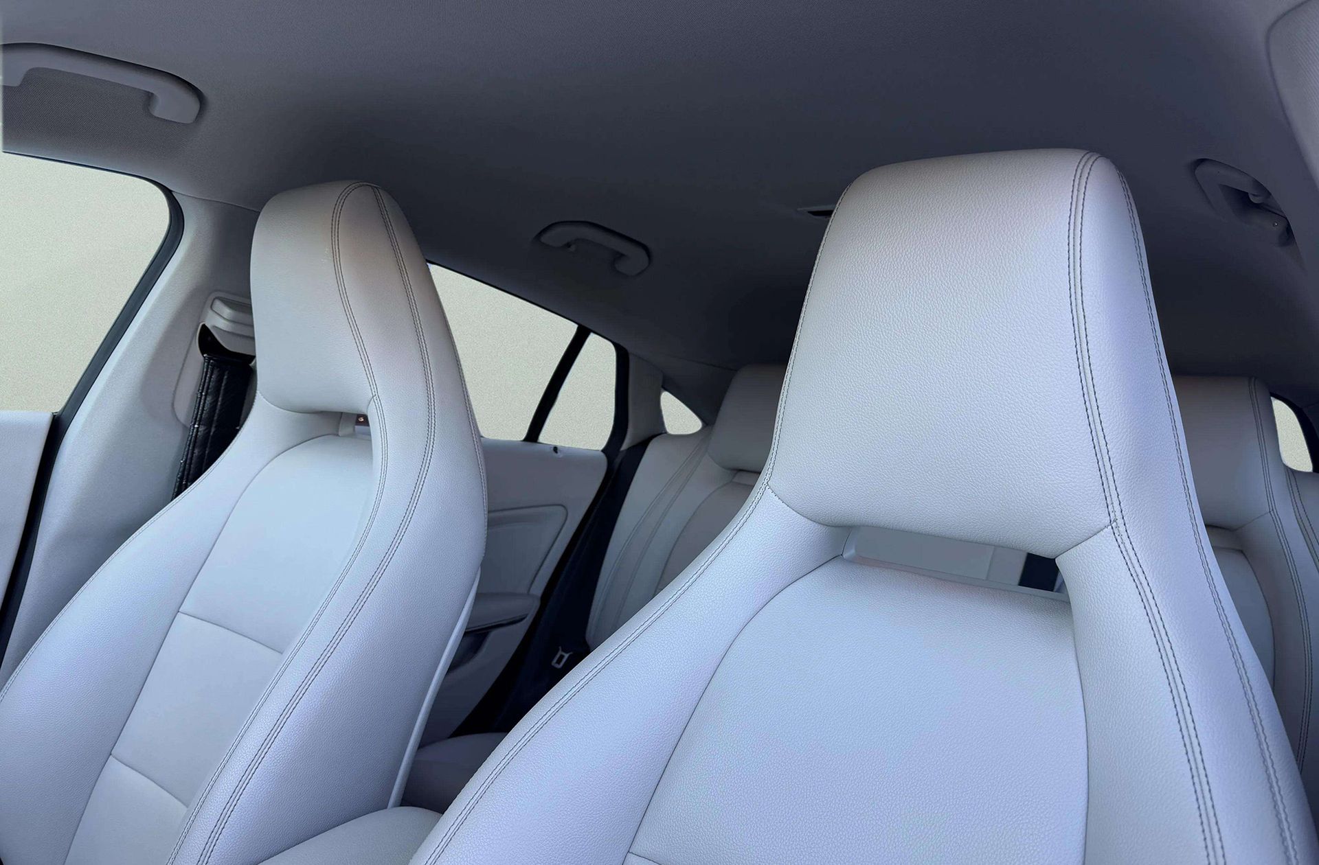 Mercedes-Benz CLA Shooting Brake 180 - foto 7