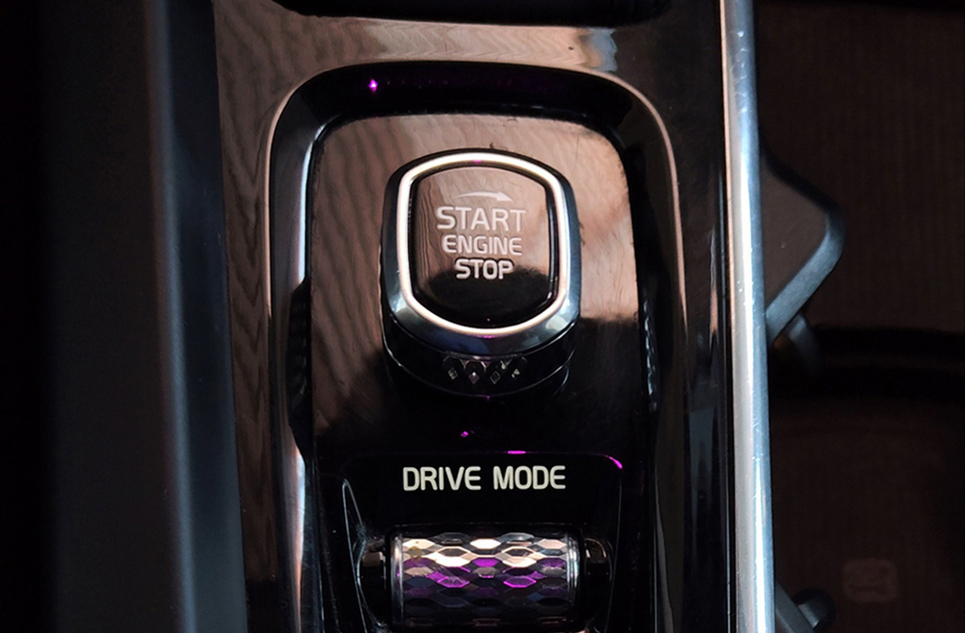 Volvo V60 D4 AWD - foto 30