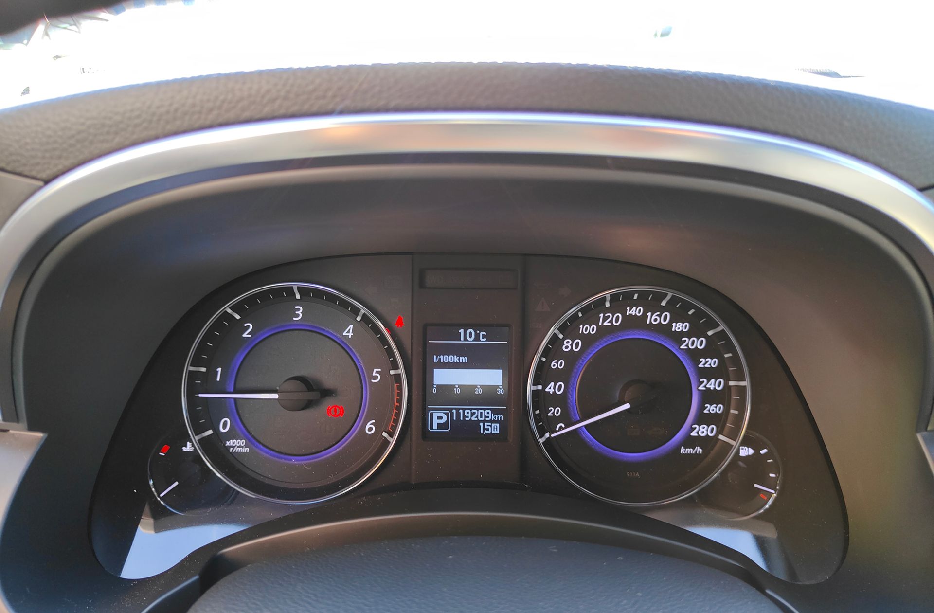 Infiniti QX70 3.0 D S Premium - foto 27