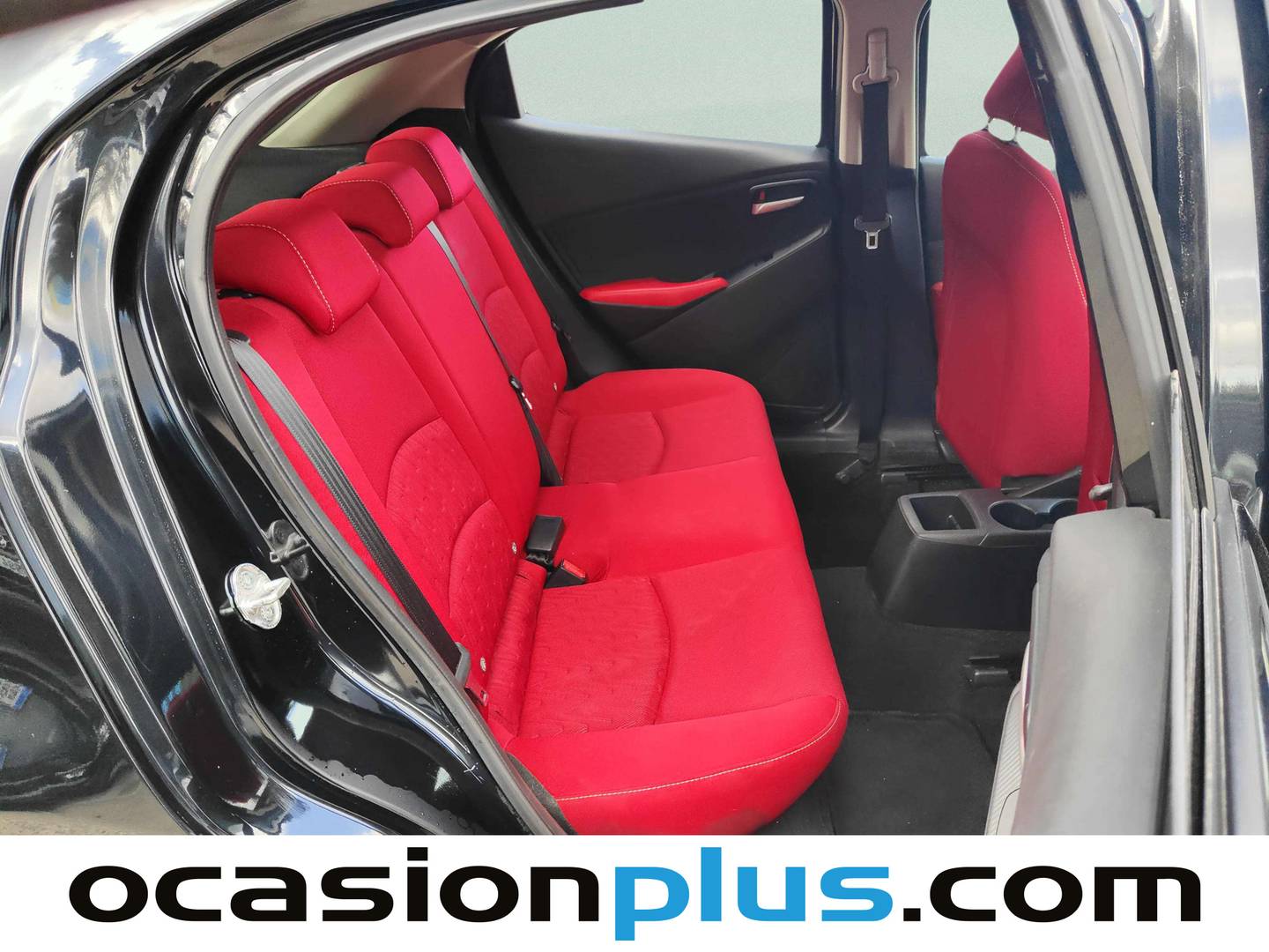 Foto Mazda Mazda2 Mazda Mazda 2 1.5 GE Style+ Confort Red (90 CV)