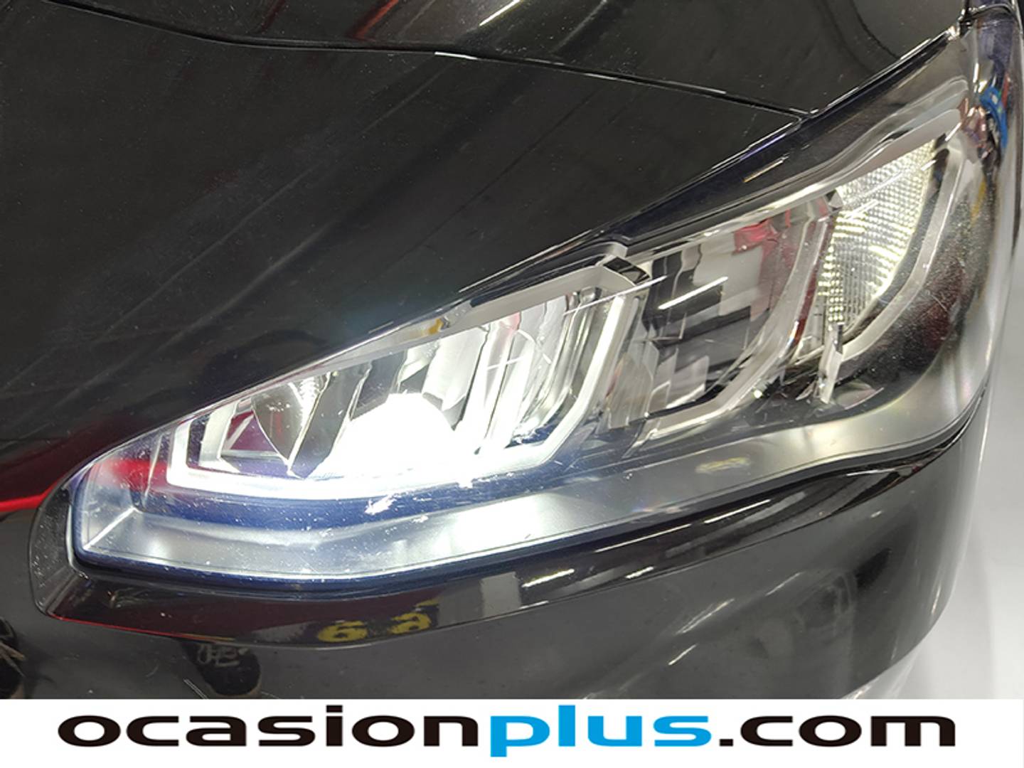 Foto BMW Serie 2 Active Tourer BMW Serie 2 218i Active Tourer (136 CV)