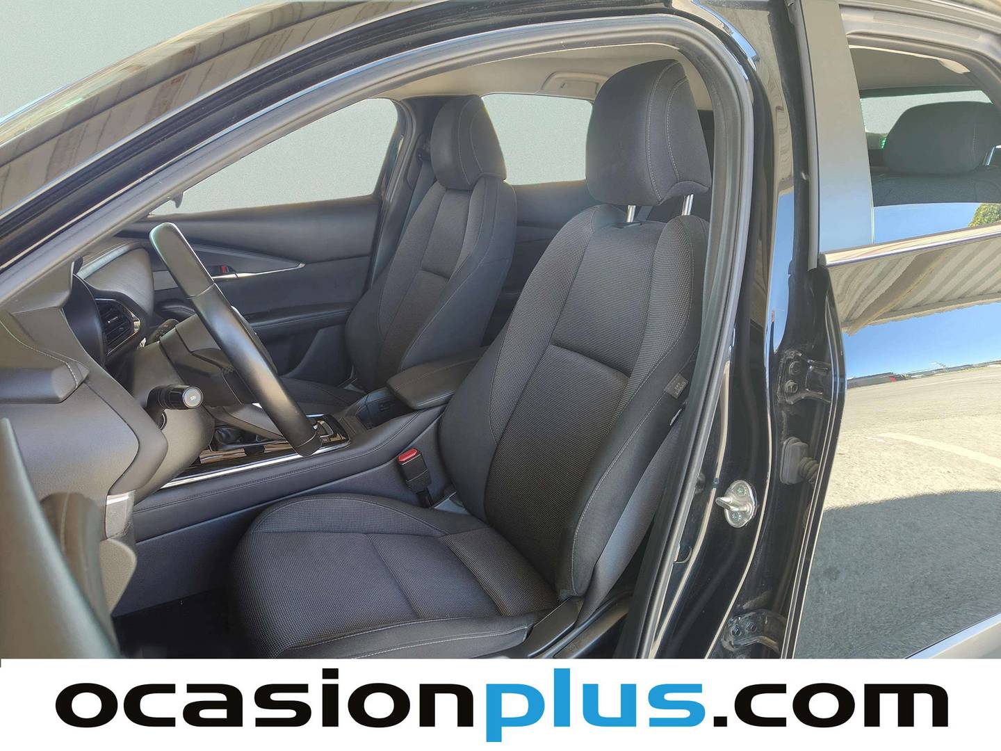 Foto asientos delanteros Mazda CX-30 Mazda CX-30 2.0 Skyactiv-X Evolution 2WD (186 CV)