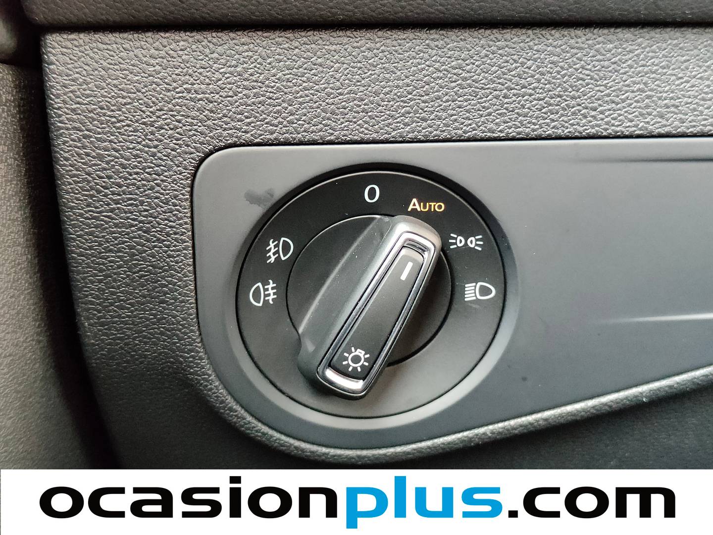 Foto Volkswagen Tiguan Volkswagen Tiguan Sport 2.0 TDI (150 CV) DSG R-Line