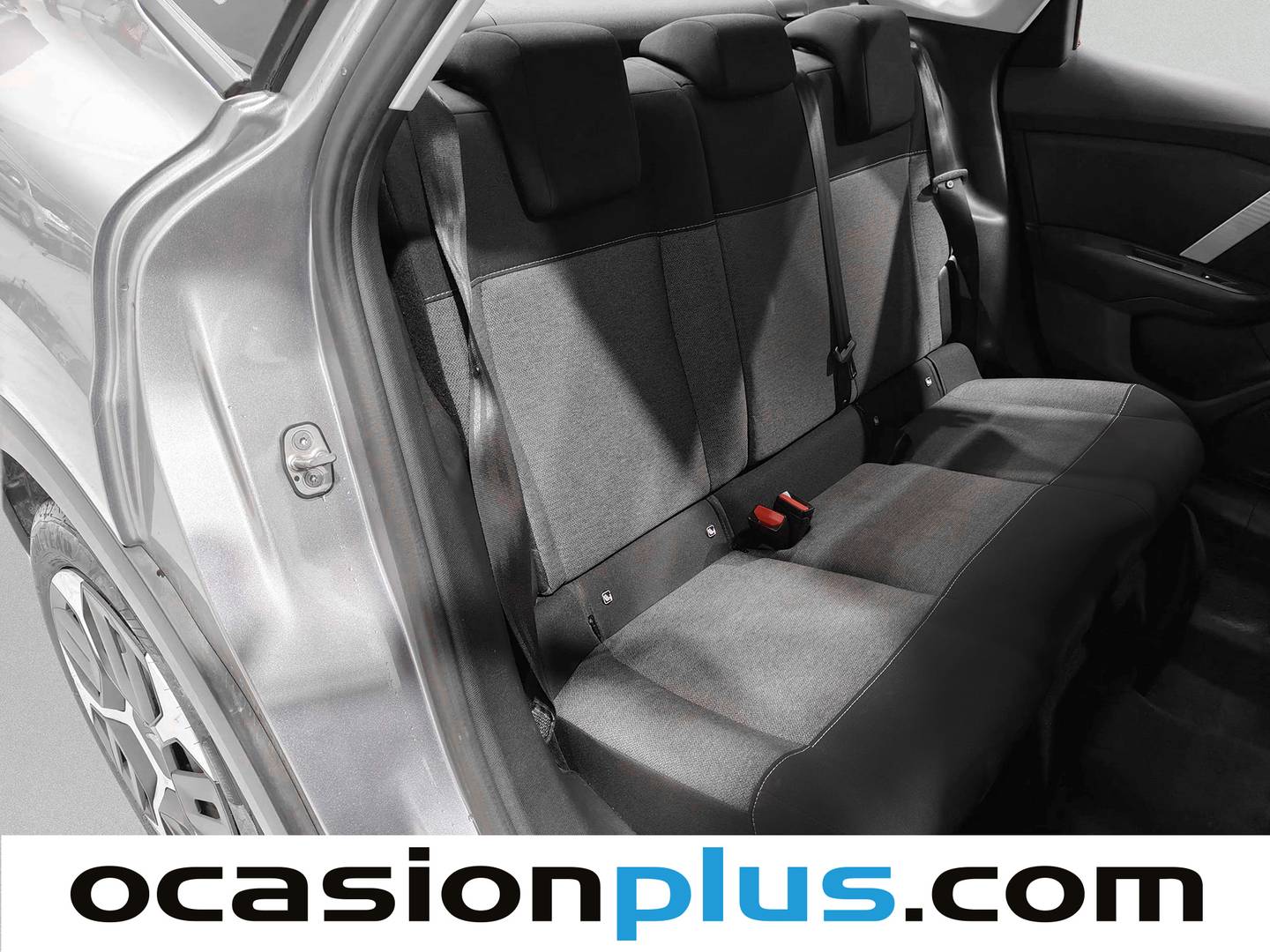 Foto Citroën C4 X Citroen C4 X PureTech 100 S&S 6v You (102 CV)