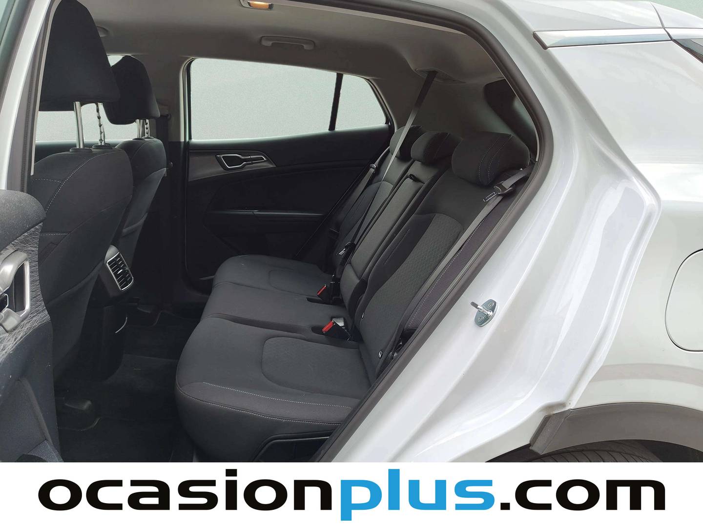 Foto asientos traseros KIA Sportage KIA Sportage 1.6 T-GDi MHEV Business 4x2 DCT (160 CV)