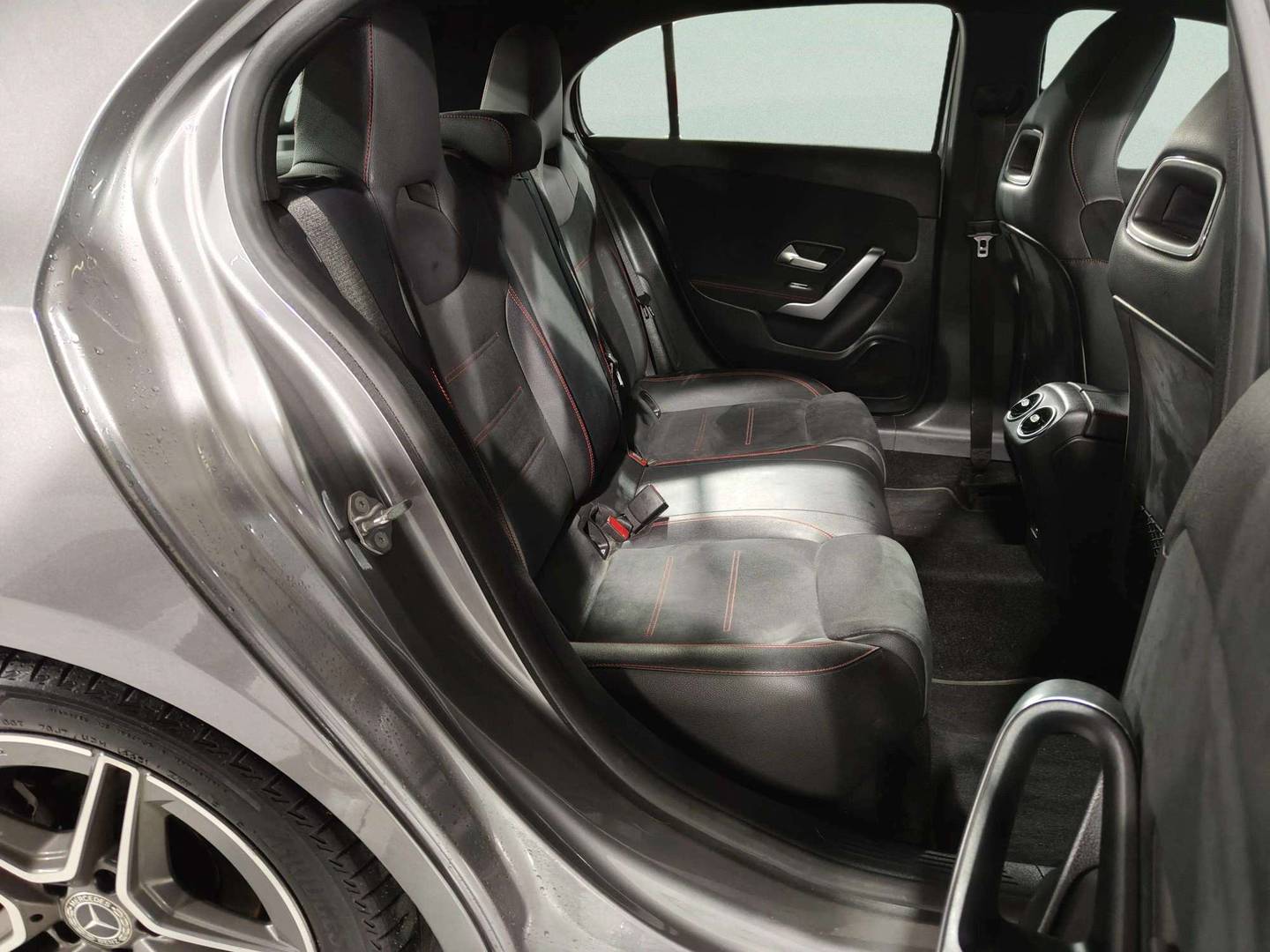 Foto Mercedes Clase A Mercedes-Benz Clase A 180 (136 CV) Pack AMG