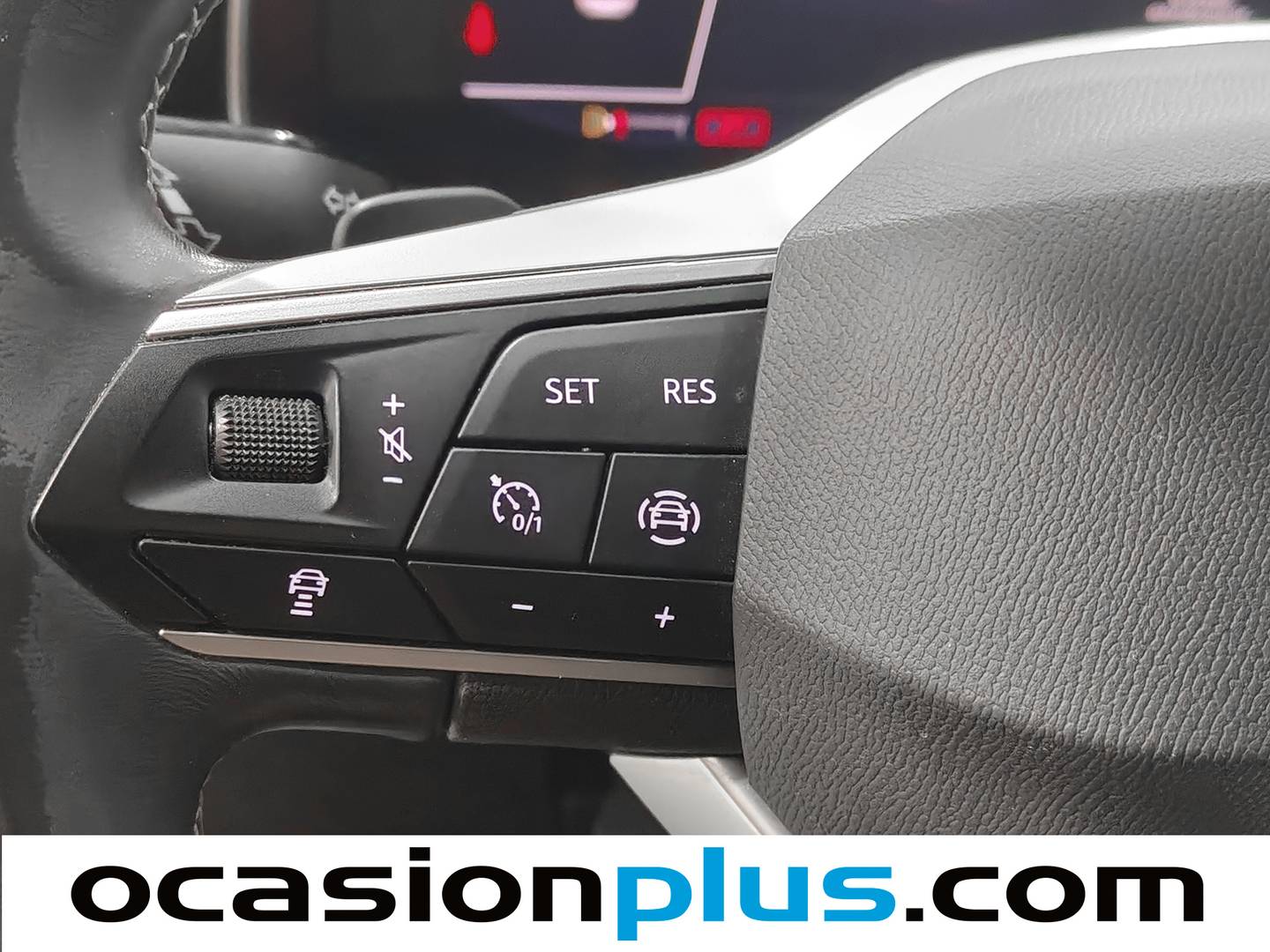 Foto Seat León SEAT León 1.5 eTSI S&S Xcellence Go L DSG (150 CV)