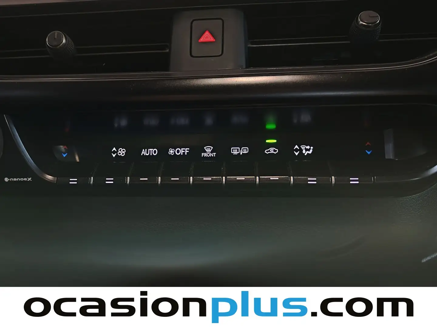 Foto Lexus UX Lexus UX 250h Business 2WD (184 CV)