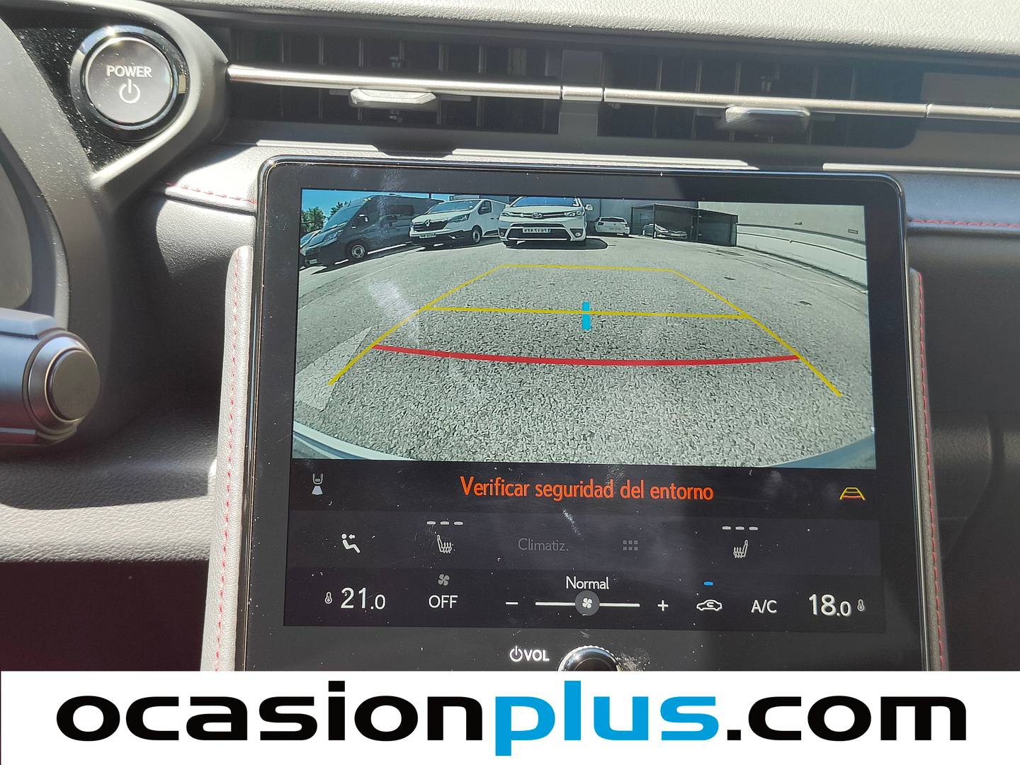 Equipamiento del Lexus LBX Lexus LBX 1.5 HEV Emotion+  (136 CV)