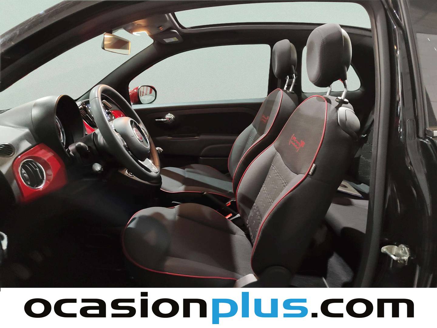 Foto asientos delanteros Fiat 500C Fiat 500C 1.0 Hybrid Red (70 CV)