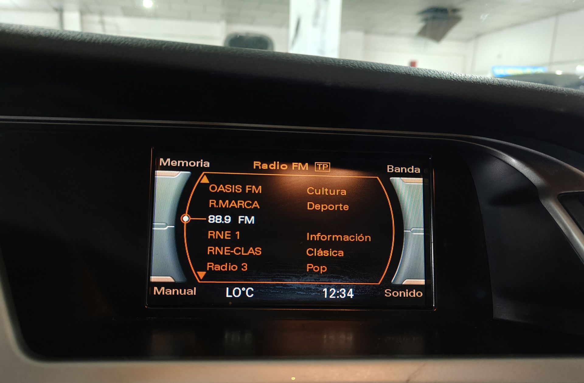 Audi A4 Avant 2.0 TDI DPF - foto 33