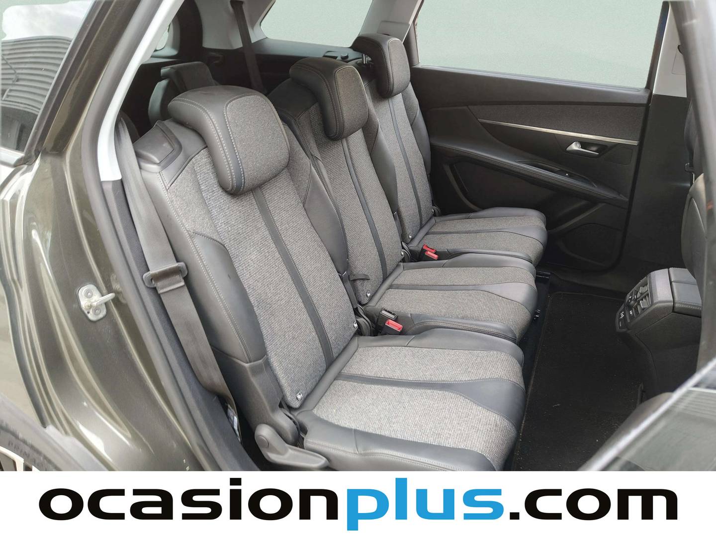 Foto Peugeot 5008 Peugeot 5008 PureTech 130 S&S Allure EAT8 (130 CV) 7 Plazas