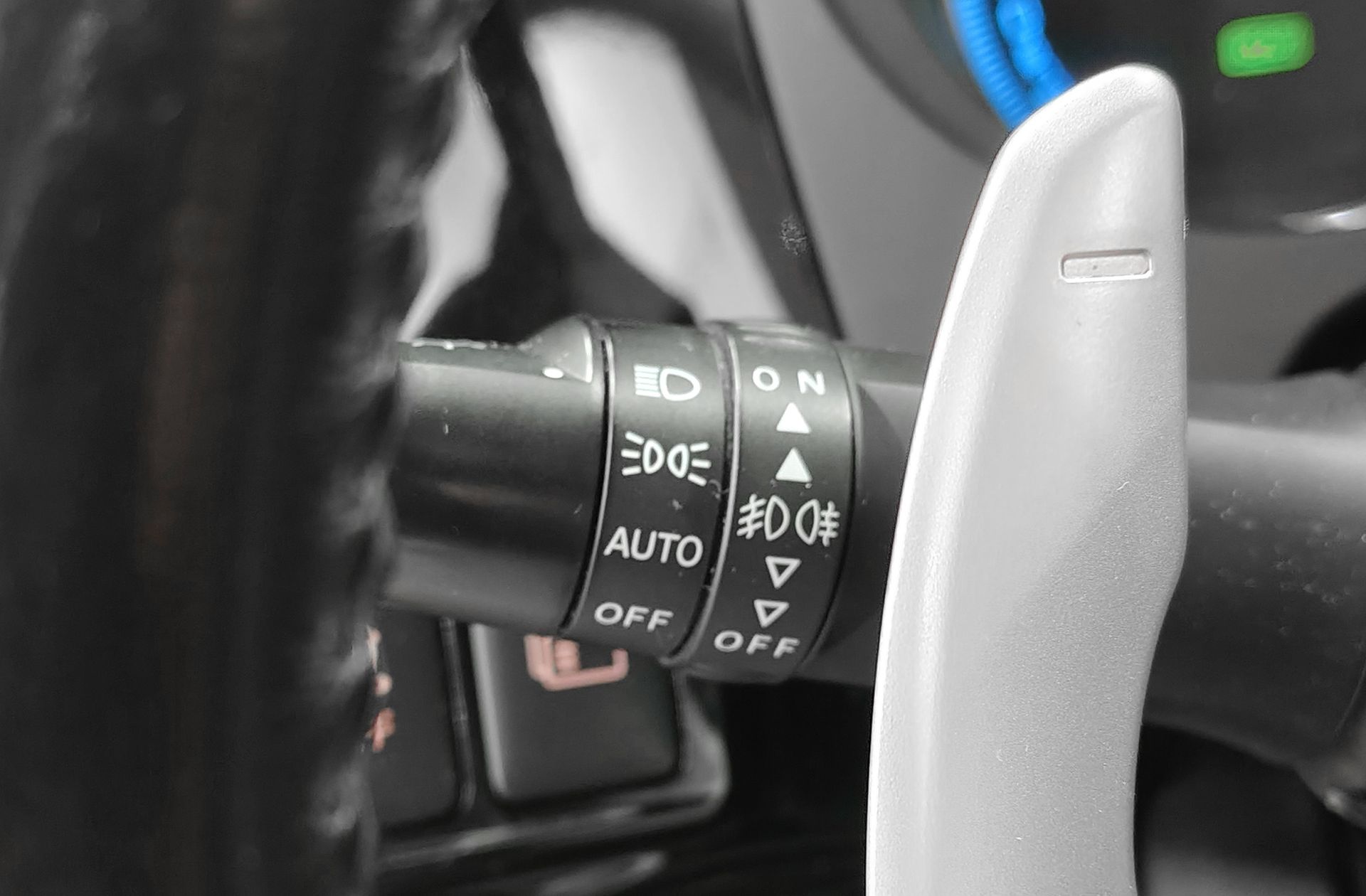 Mitsubishi Outlander 2.0 PHEV Kaiteki 4WD - foto 28