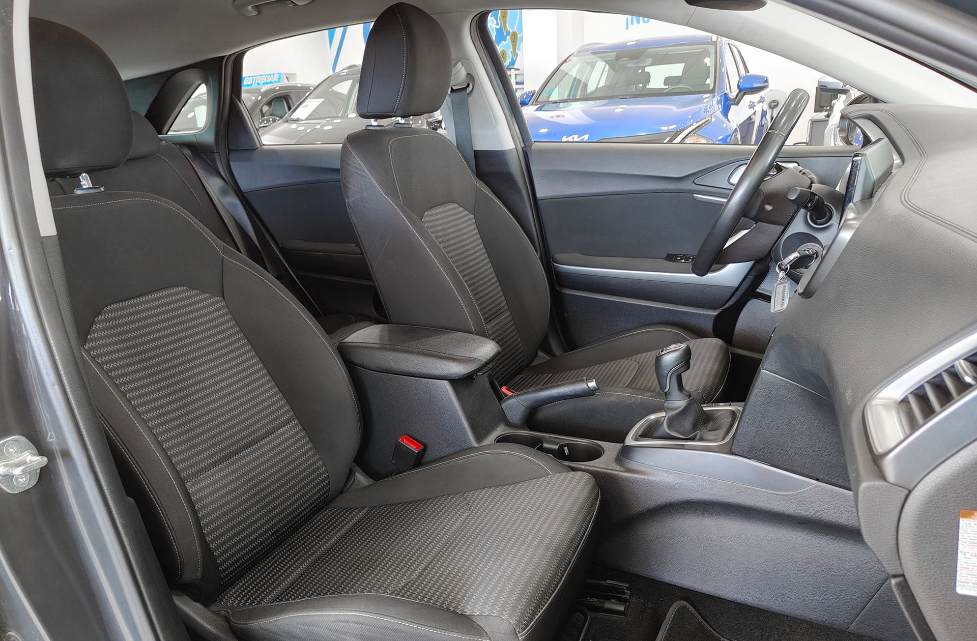 Kia Ceed 1.6 MHEV iMT Drive - foto 19