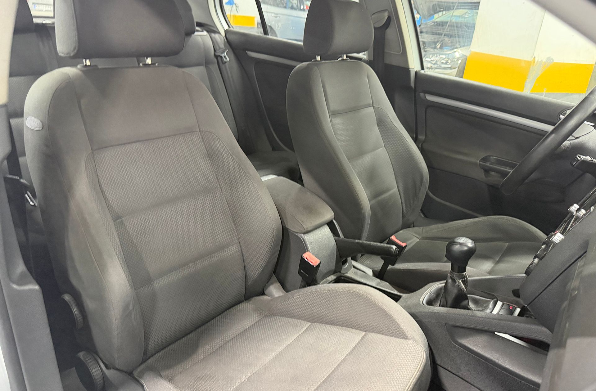 Volkswagen Golf Sportline 1.6 FSI - foto 14