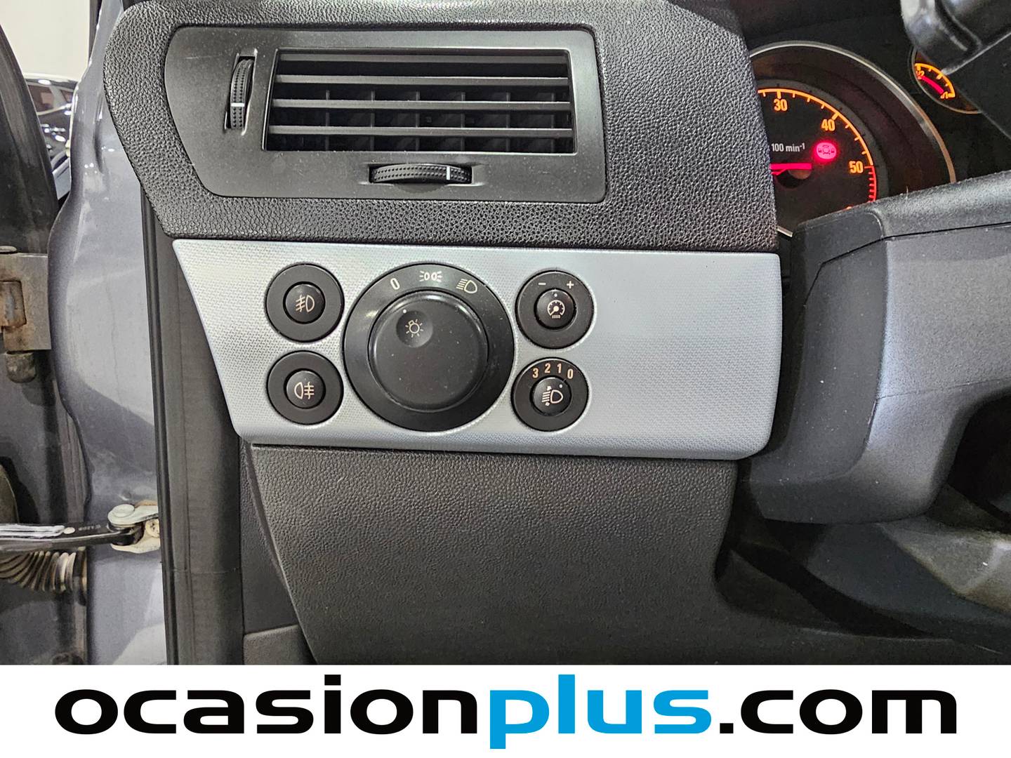 Extras y acabados del Opel Astra Opel Astra 1.9 CDTI GTC Enjoy (120 CV)