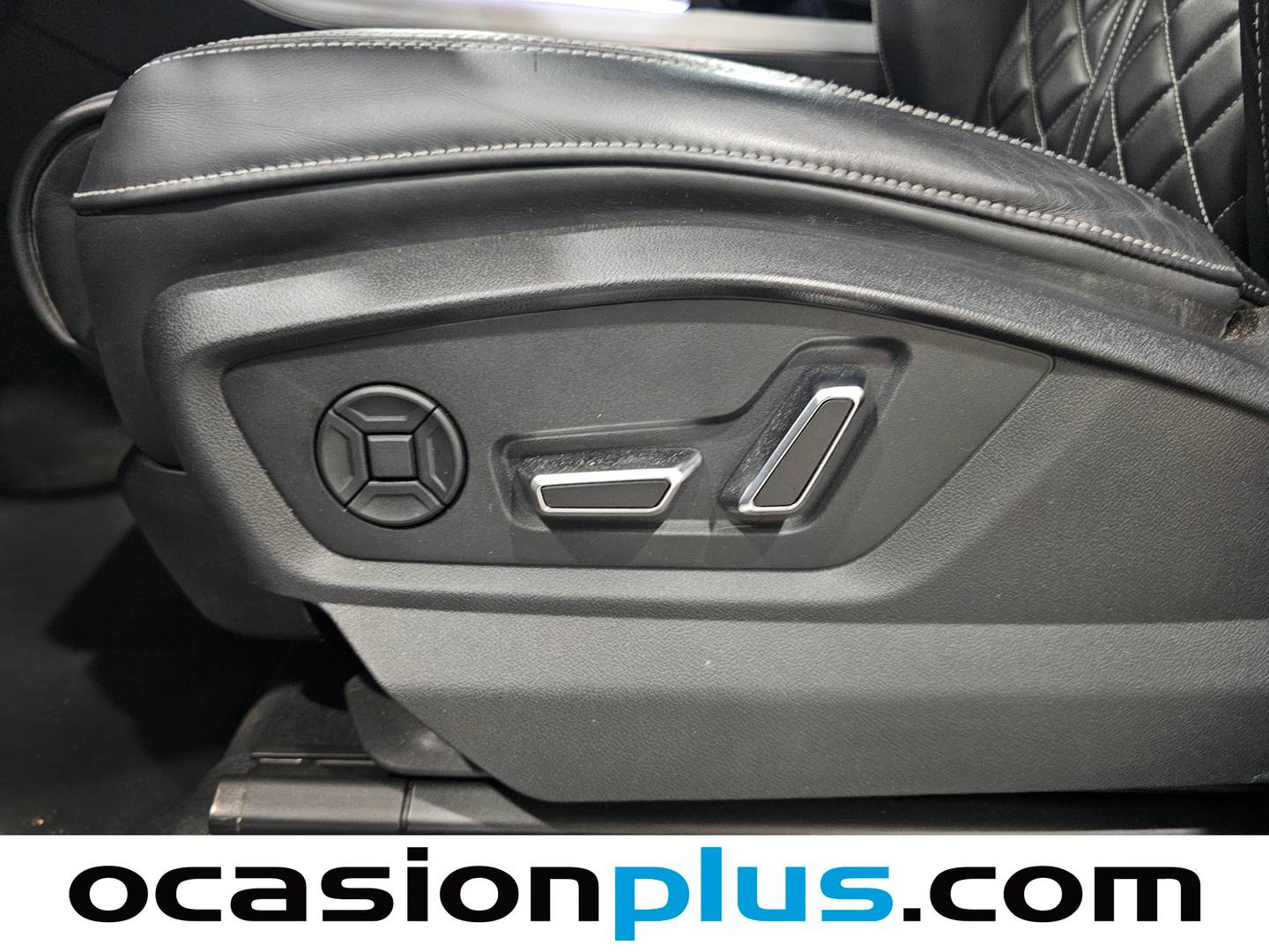 Equipamiento del Audi Q8 Audi Q8 TFSIe TFSIe Black line plus 60 TFSIe quattro (462 CV) tiptronic