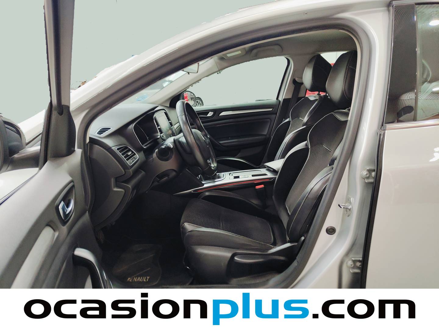 Foto asientos delanteros Renault Mégane Renault Megane Zen Energy TCe (130 CV)