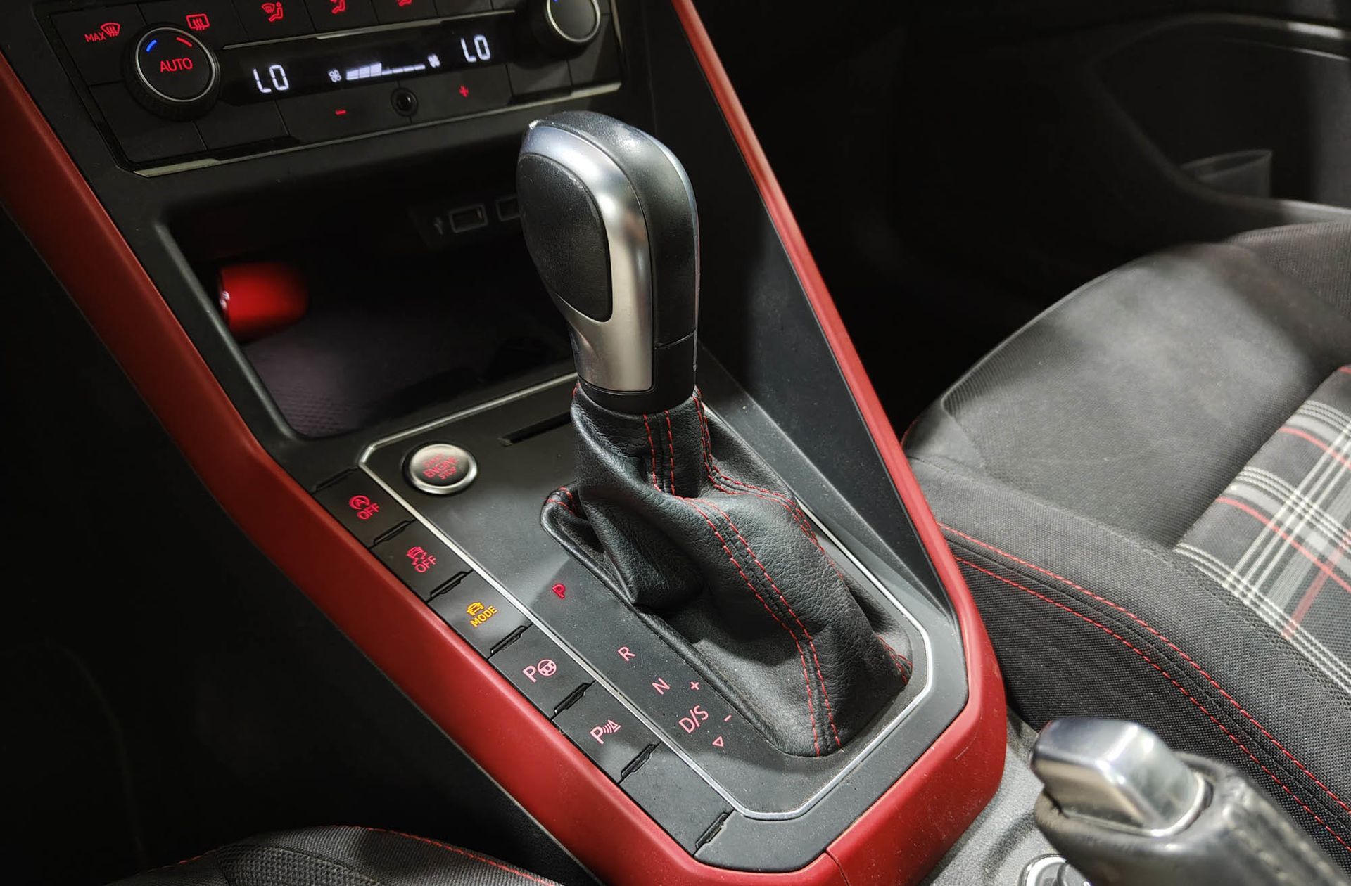 Volkswagen Polo GTI 2.0 TSI DSG - foto 5
