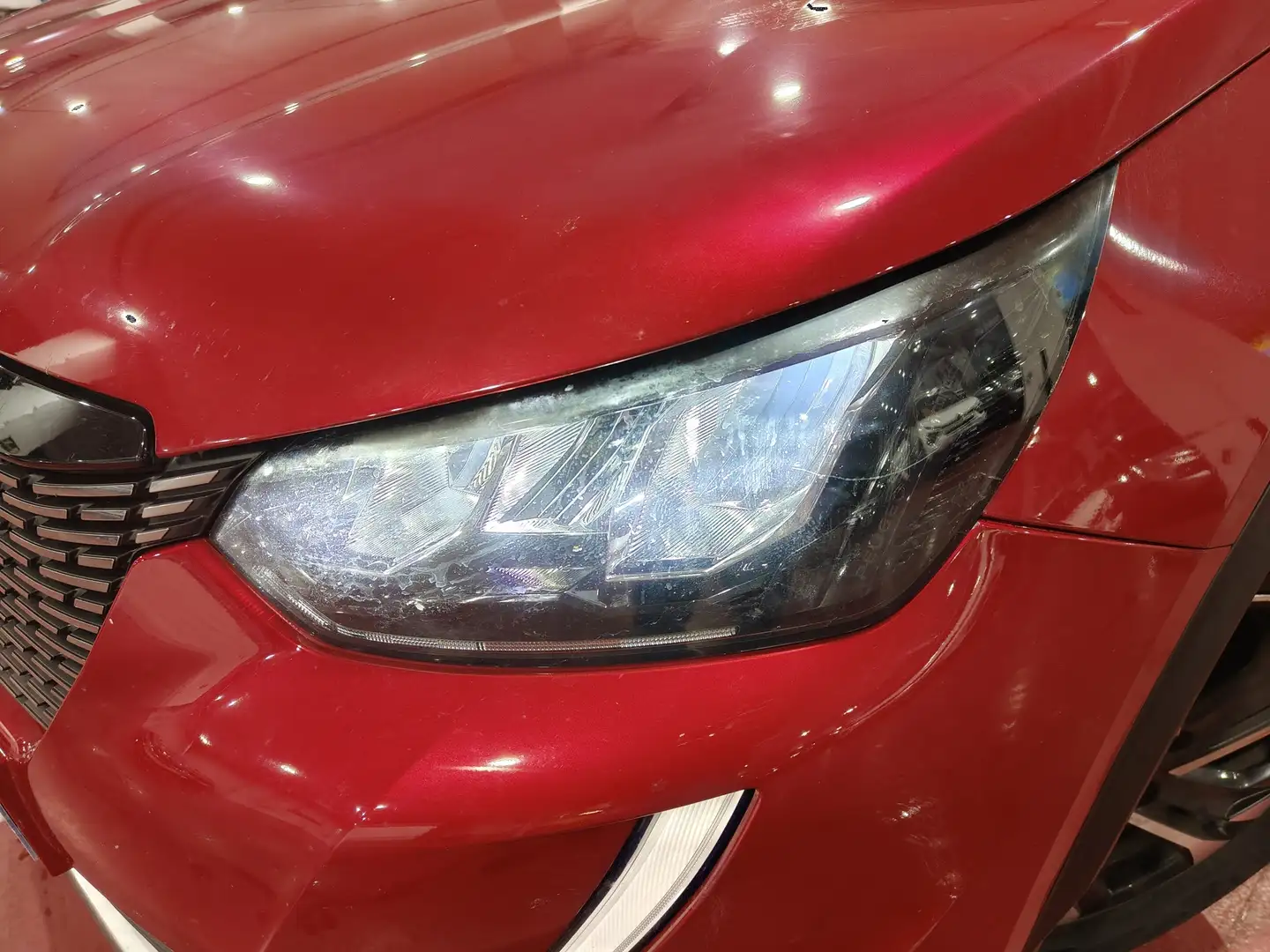 Foto Peugeot 2008 Peugeot 2008 BlueHDi 100 S&S Allure (100 CV)