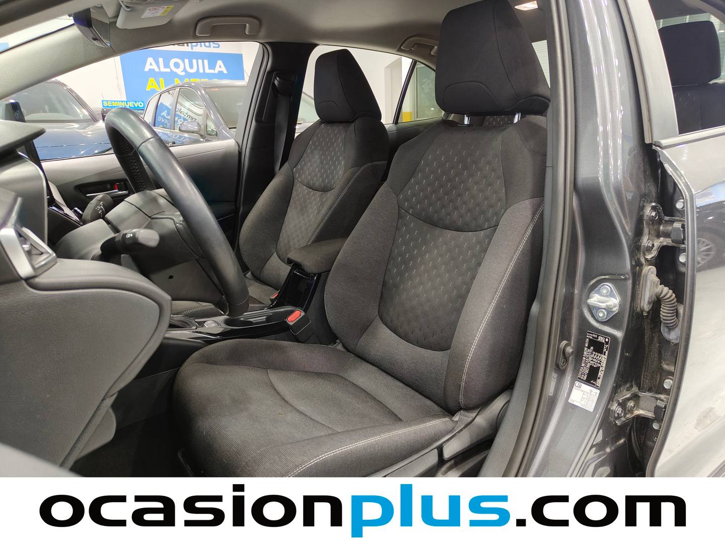 Foto asientos delanteros Toyota Corolla Toyota Corolla 140H Style (140 CV)