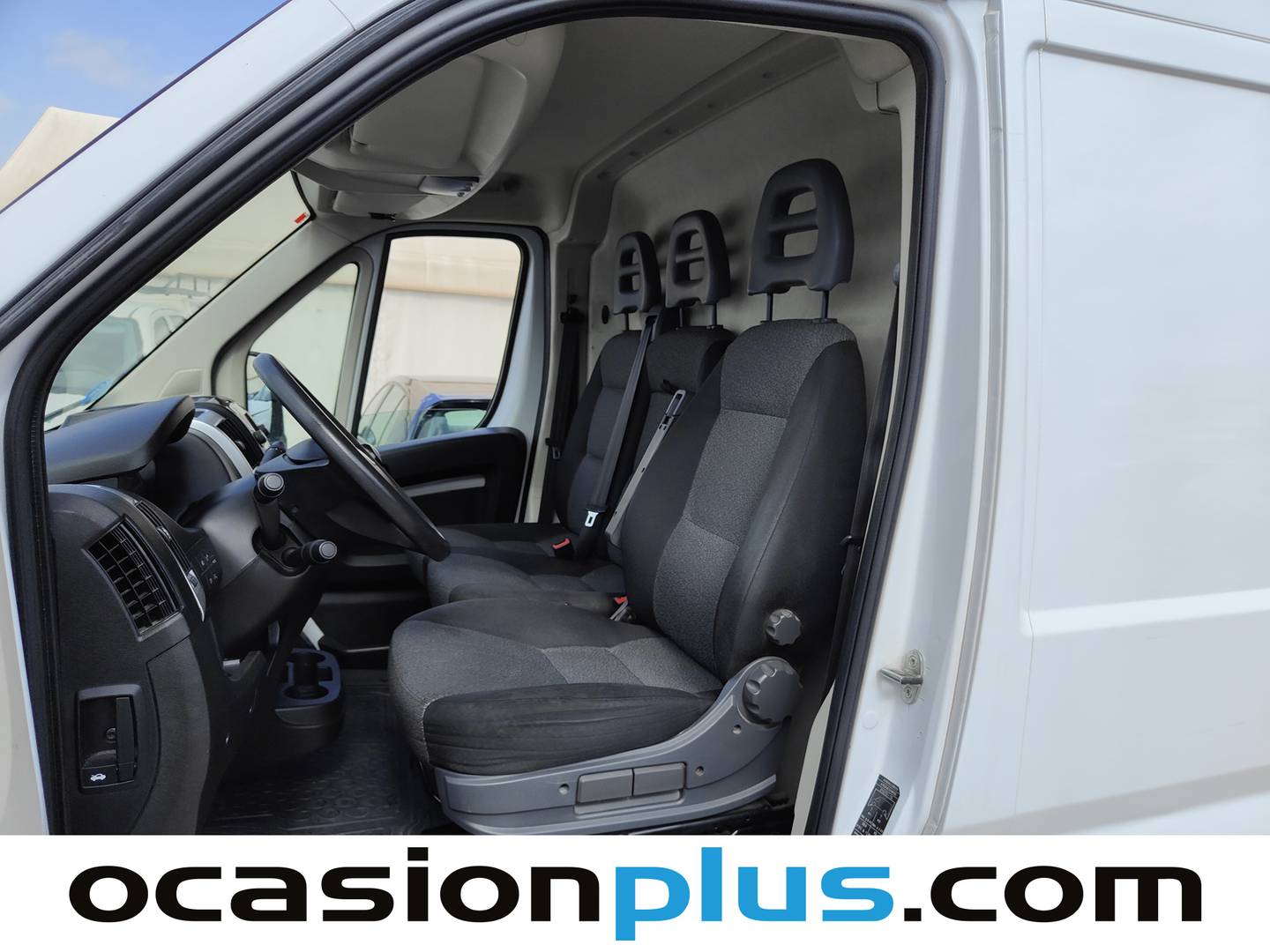 Foto asientos delanteros Fiat Ducato Fiat Ducato Furgon 3.0 Natural Power GNC 35 L2H2 (136 CV)