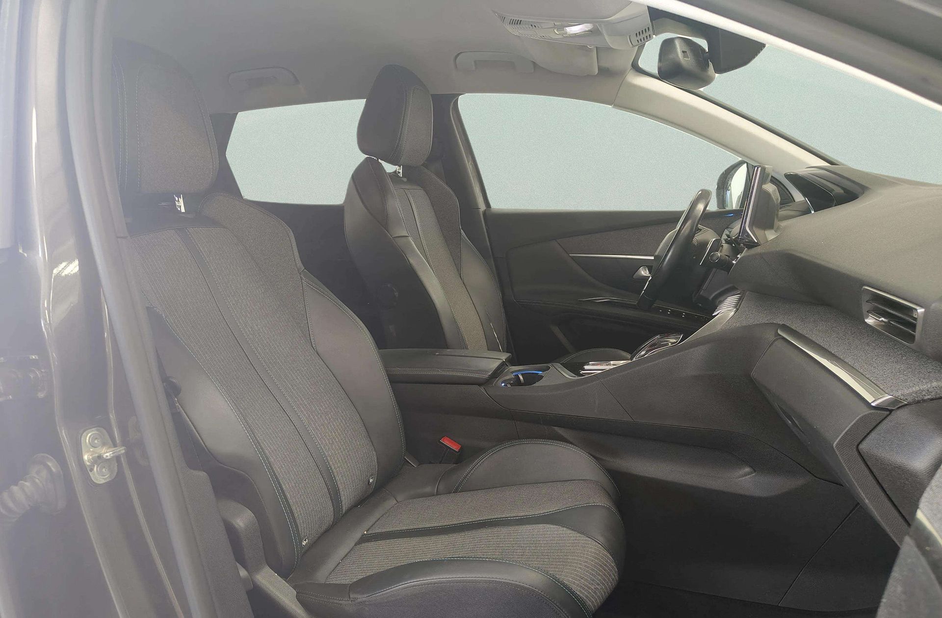 Peugeot 3008 BlueHDi 130 Allure Pack EAT8 - foto 20