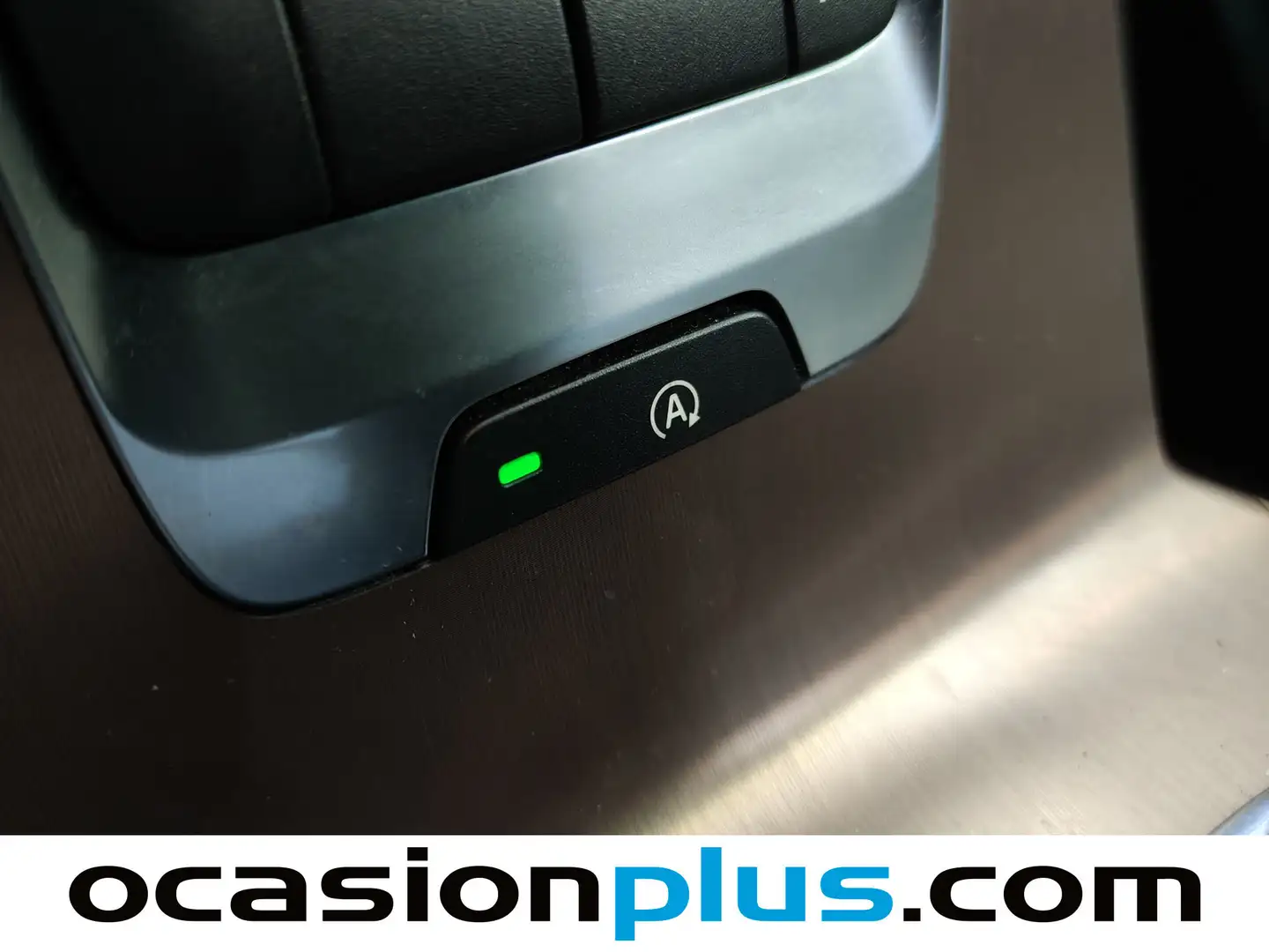 Foto Volvo V40 Cross Country Volvo V40 Cross Country Cross Country T3 Pro Auto  (152 CV)