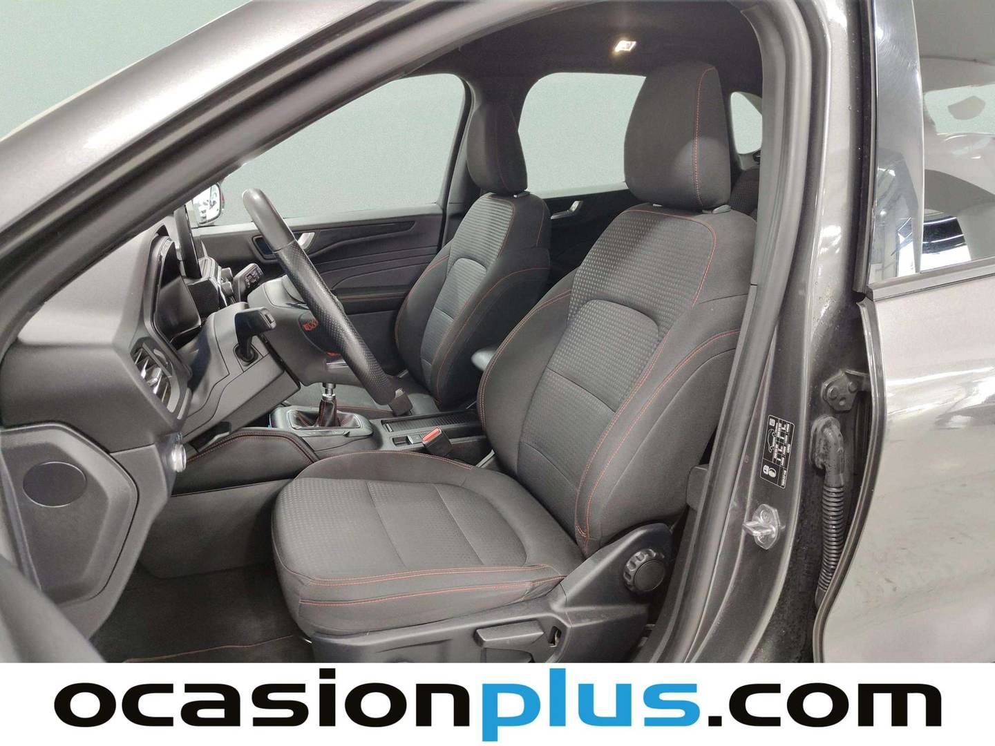 Foto asientos delanteros Ford Kuga Ford Kuga 1.5 EcoBoost S&S ST-Line 4x2 (150 CV)