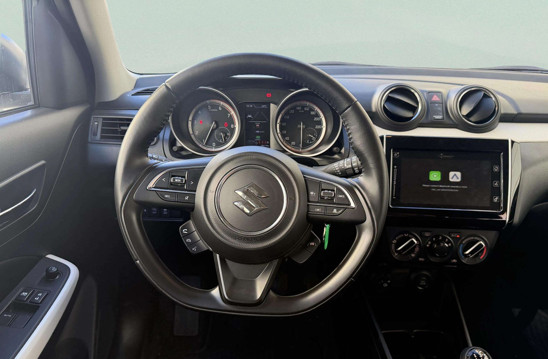 Suzuki Swift 1.2 GLE Mild Hybrid - foto 24