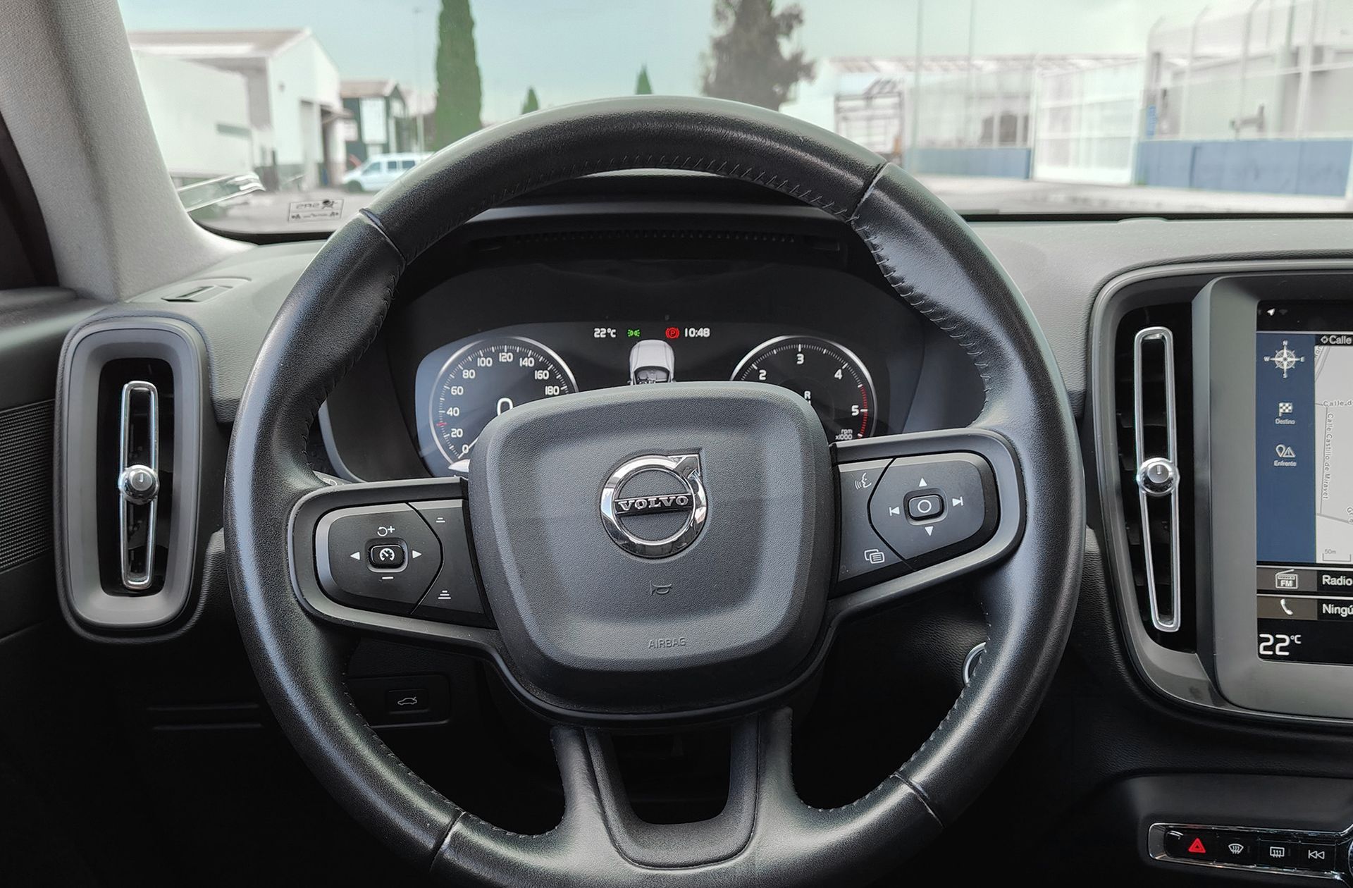 Volvo XC40 D4 AWD - foto 25