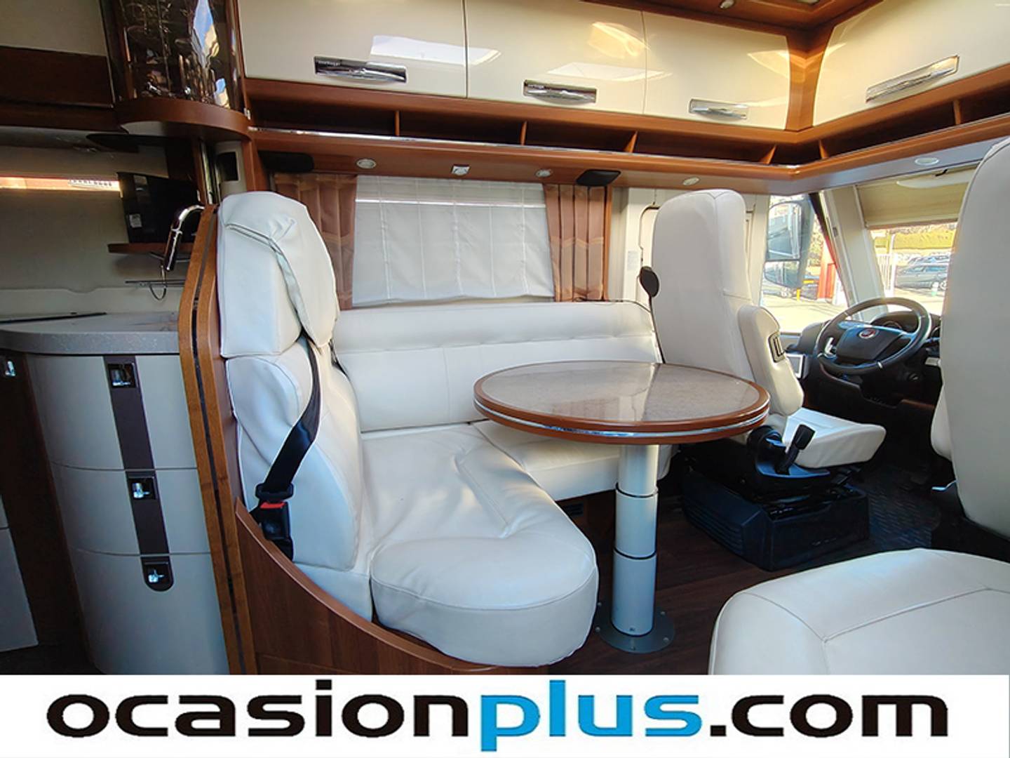 Foto Carthago Chic E line Carthago Chic E line I51Q Liner (177 CV) 4 Plazas