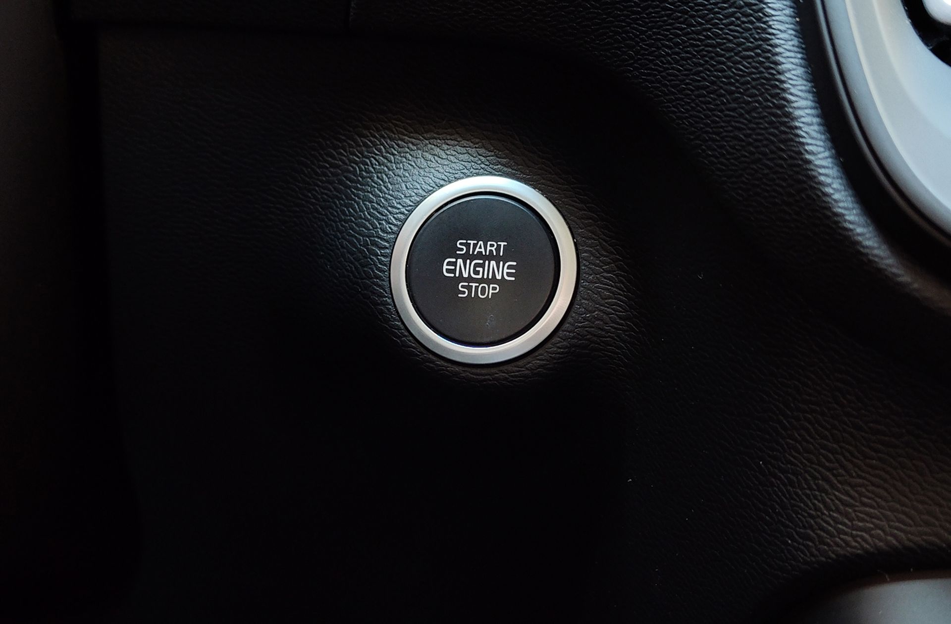 Volvo XC40 T3 Momentum Core - foto 27