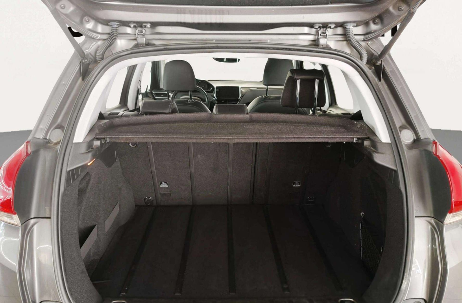 Peugeot 2008 BlueHDi 120 Allure - foto 13