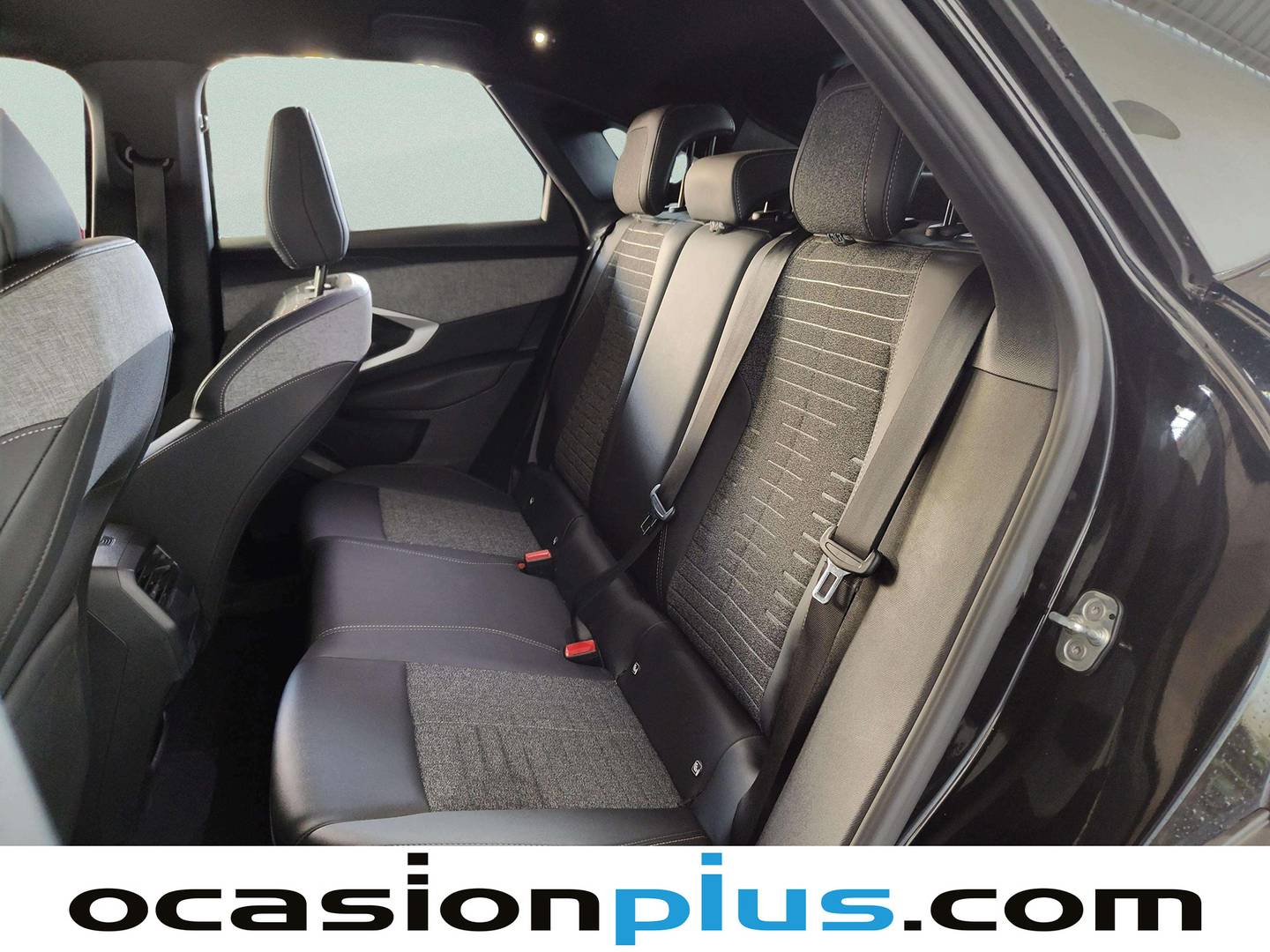 Foto asientos traseros Peugeot 3008 Hybrid Peugeot 3008 Hybrid 145 Allure eDCS6 (145 CV)