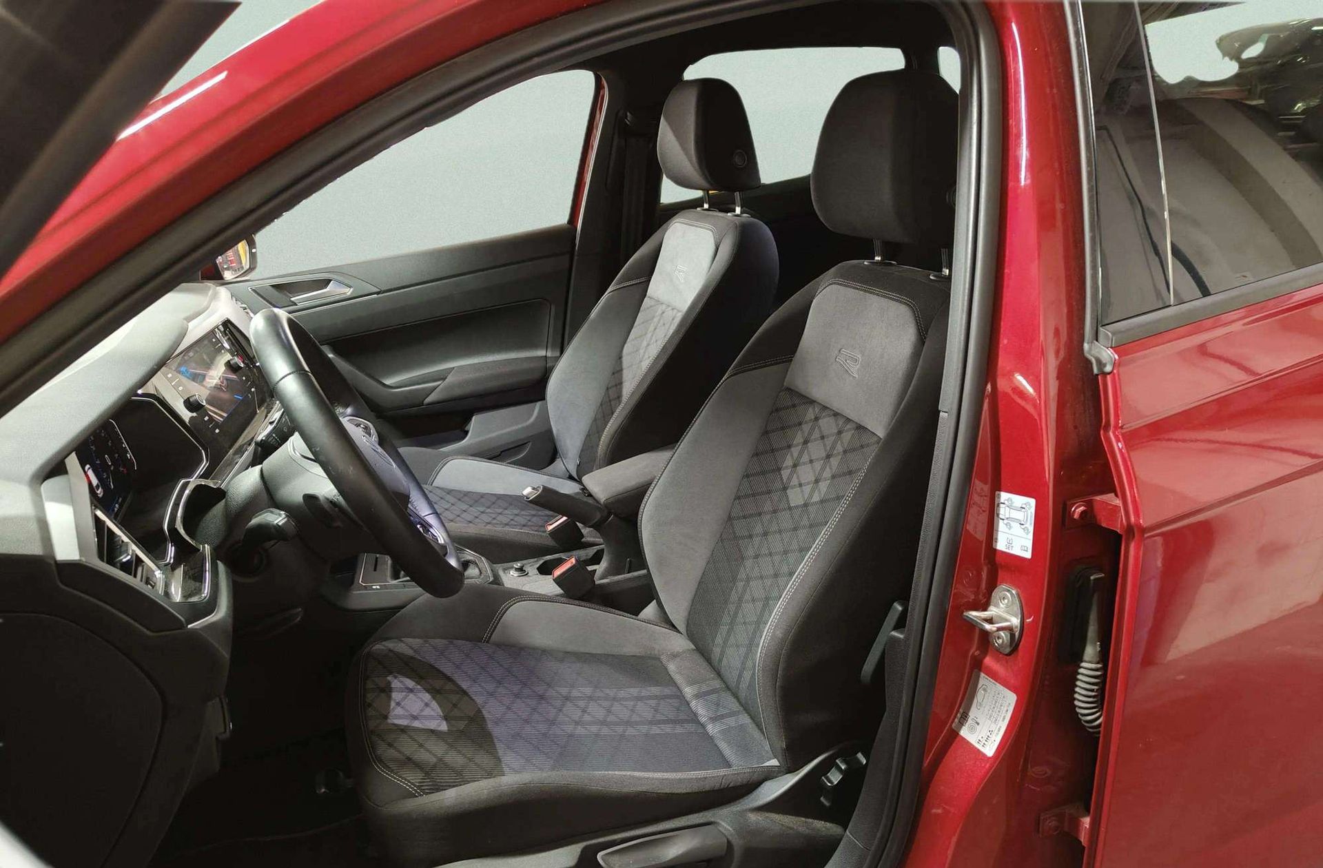 Volkswagen Polo R-Line 1.0 TSI DSG - foto 12