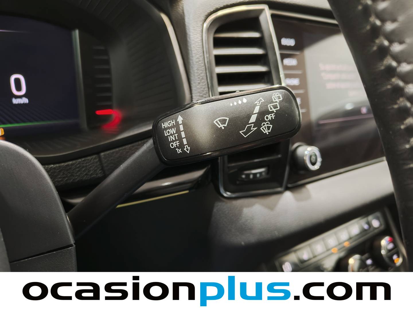 Foto Skoda Karoq Skoda Karoq 1.5 TSI ACT Scout DSG (150 CV)