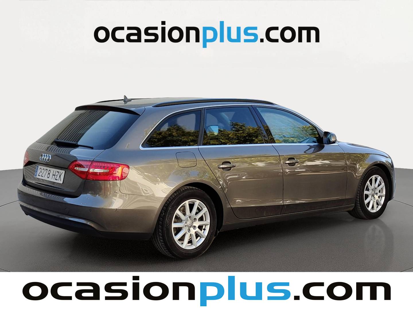 Foto trasera Audi A4 Audi A4 Avant Advanced edition 2.0 TDI (136 CV) derecha