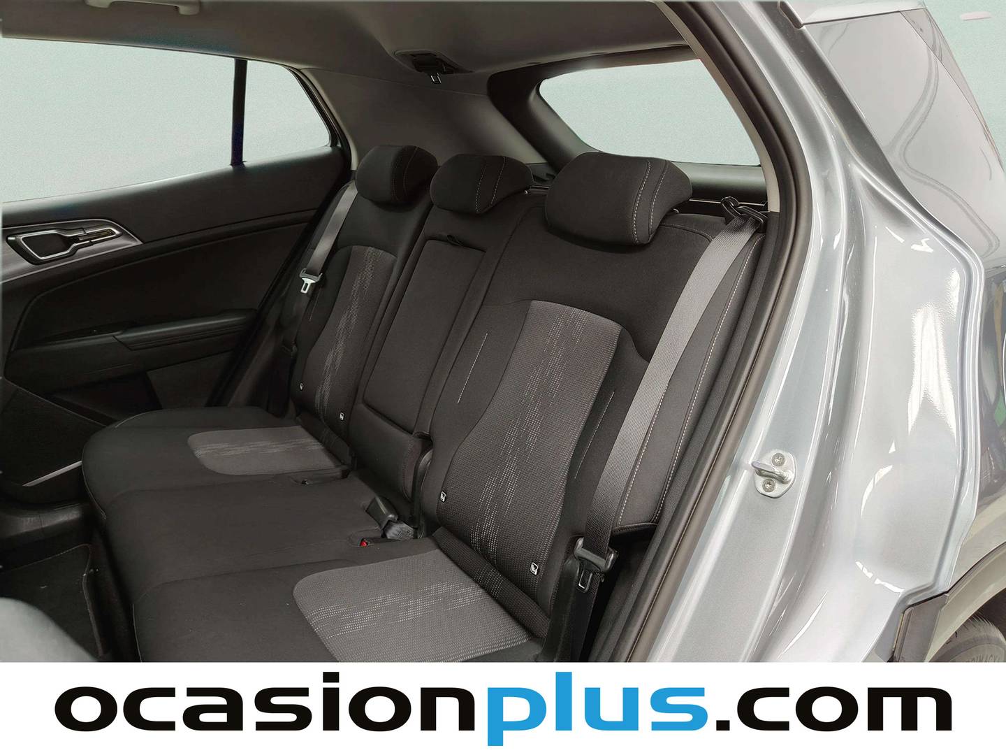 Foto asientos traseros KIA Sportage KIA Sportage 1.6 T-GDi MHEV Drive 4x2 (150 CV)